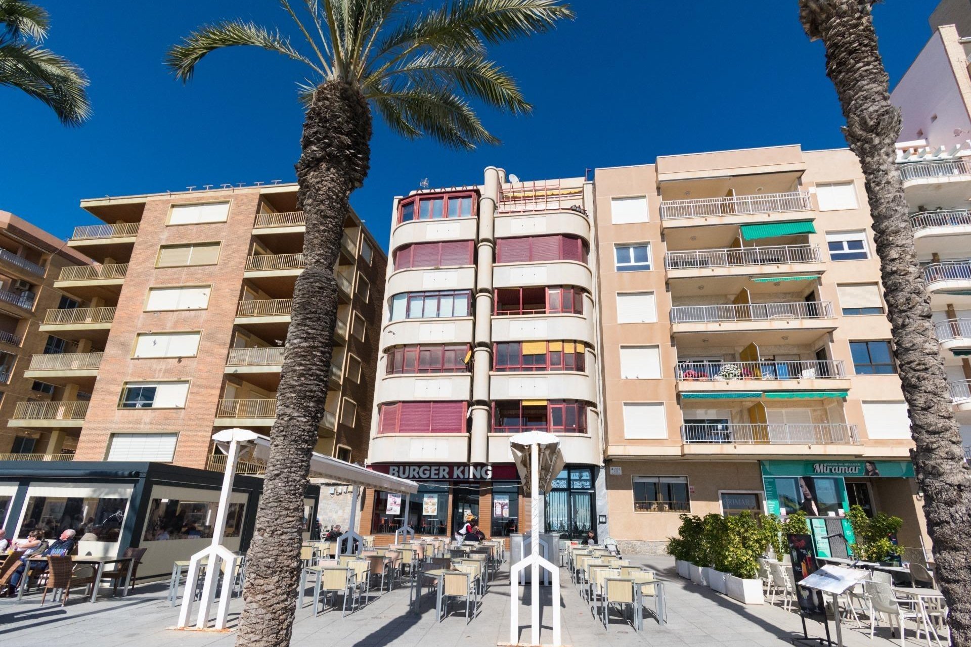 Resale - Apartamento - Torrevieja - Paseo maritimo