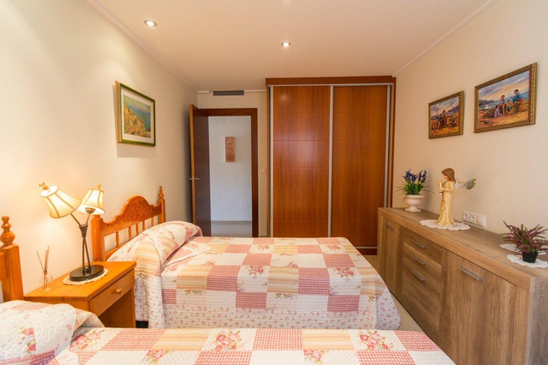 Resale - Apartamento - Torrevieja - Paseo maritimo