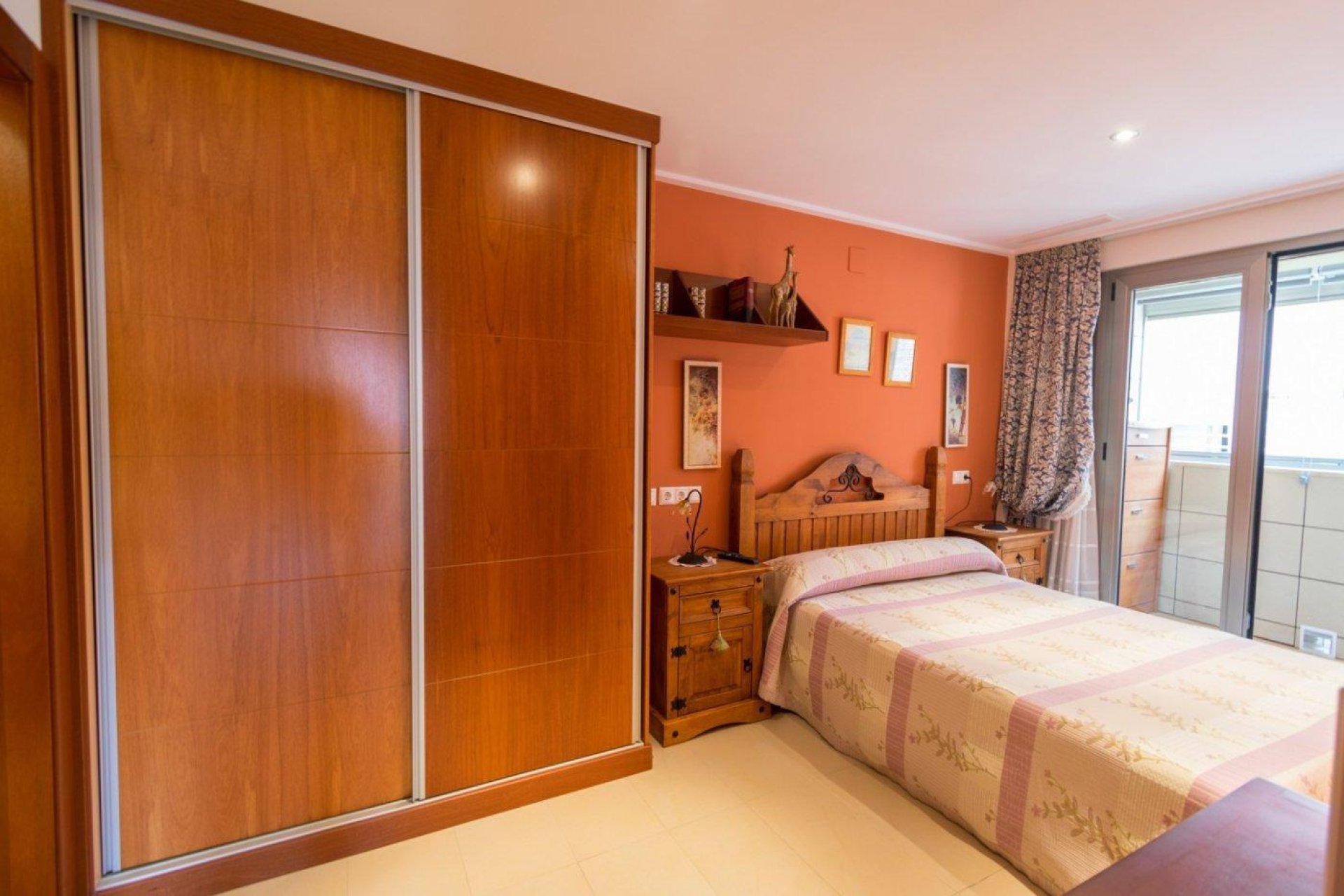 Resale - Apartamento - Torrevieja - Paseo maritimo