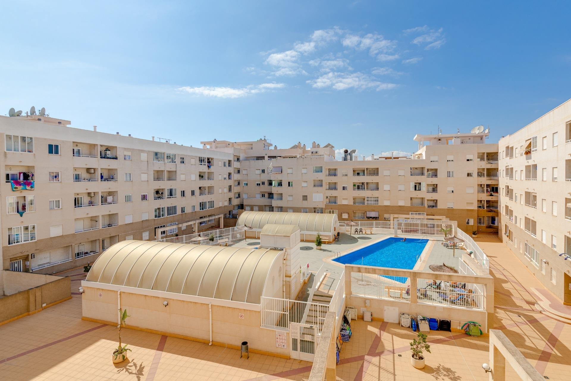 Resale - Apartamento - Torrevieja - Playa de los Locos