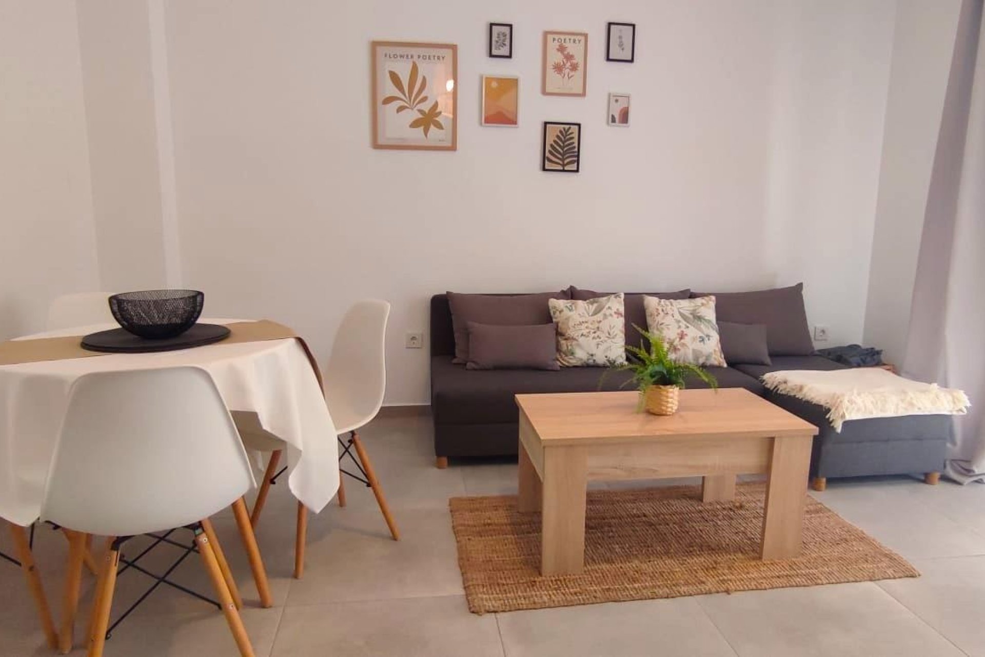 Resale - Apartamento - Torrevieja - Playa de los Locos