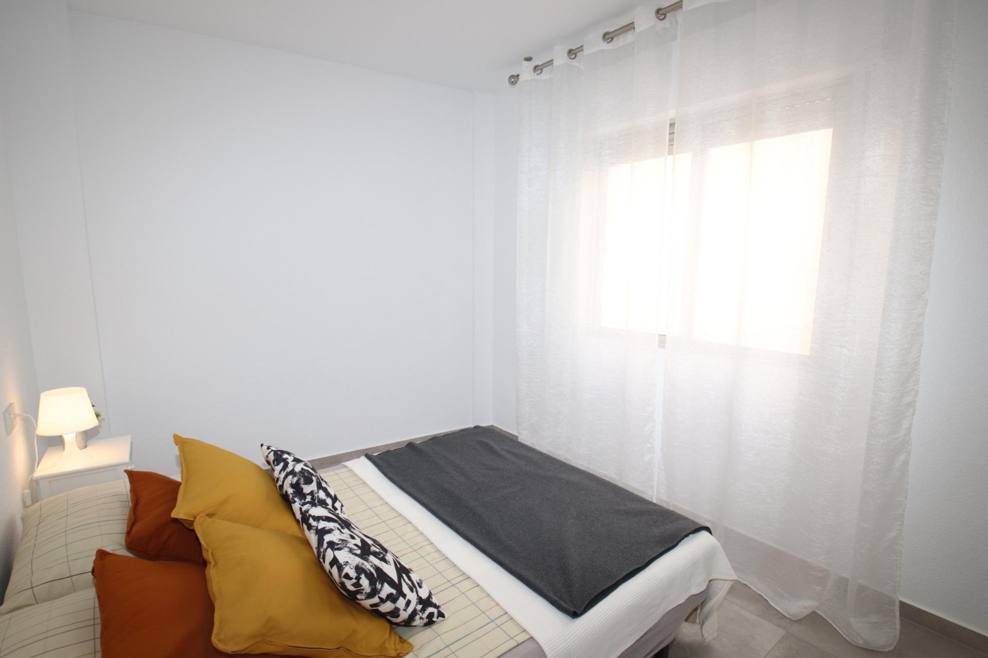 Resale - Apartamento - Torrevieja - Playa de los Locos