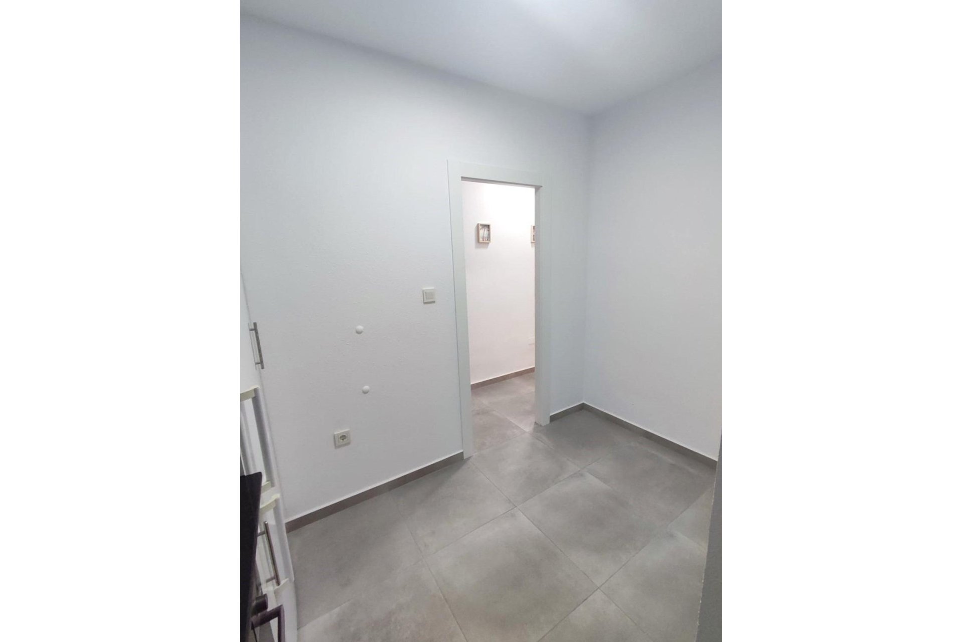 Resale - Apartamento - Torrevieja - Playa de los Locos