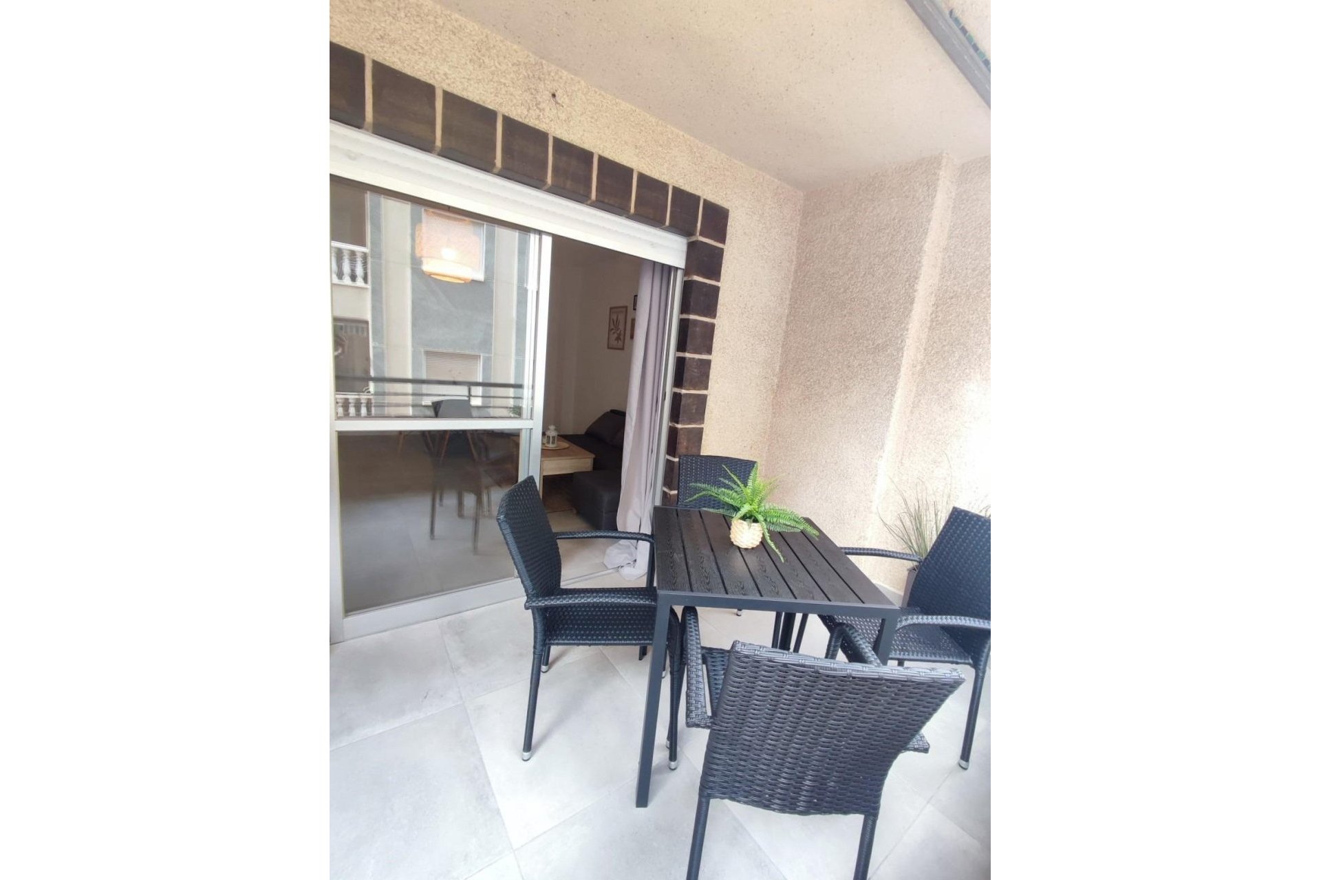 Resale - Apartamento - Torrevieja - Playa de los Locos