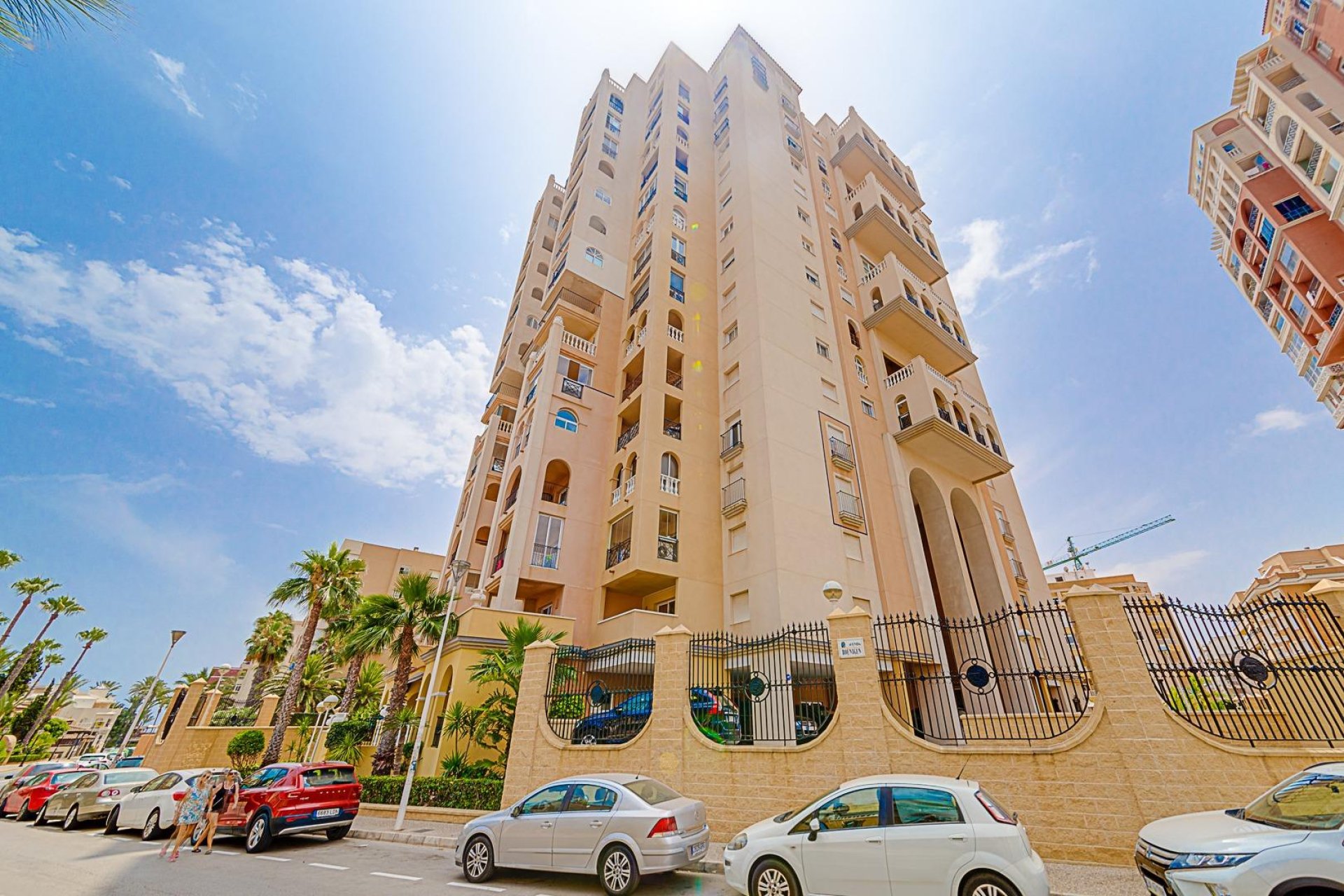 Resale - Apartamento - Torrevieja - Playa de los Locos