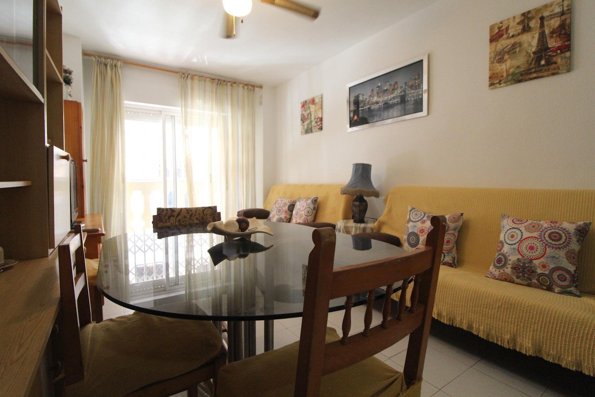 Resale - Apartamento - Torrevieja - Playa de los Locos