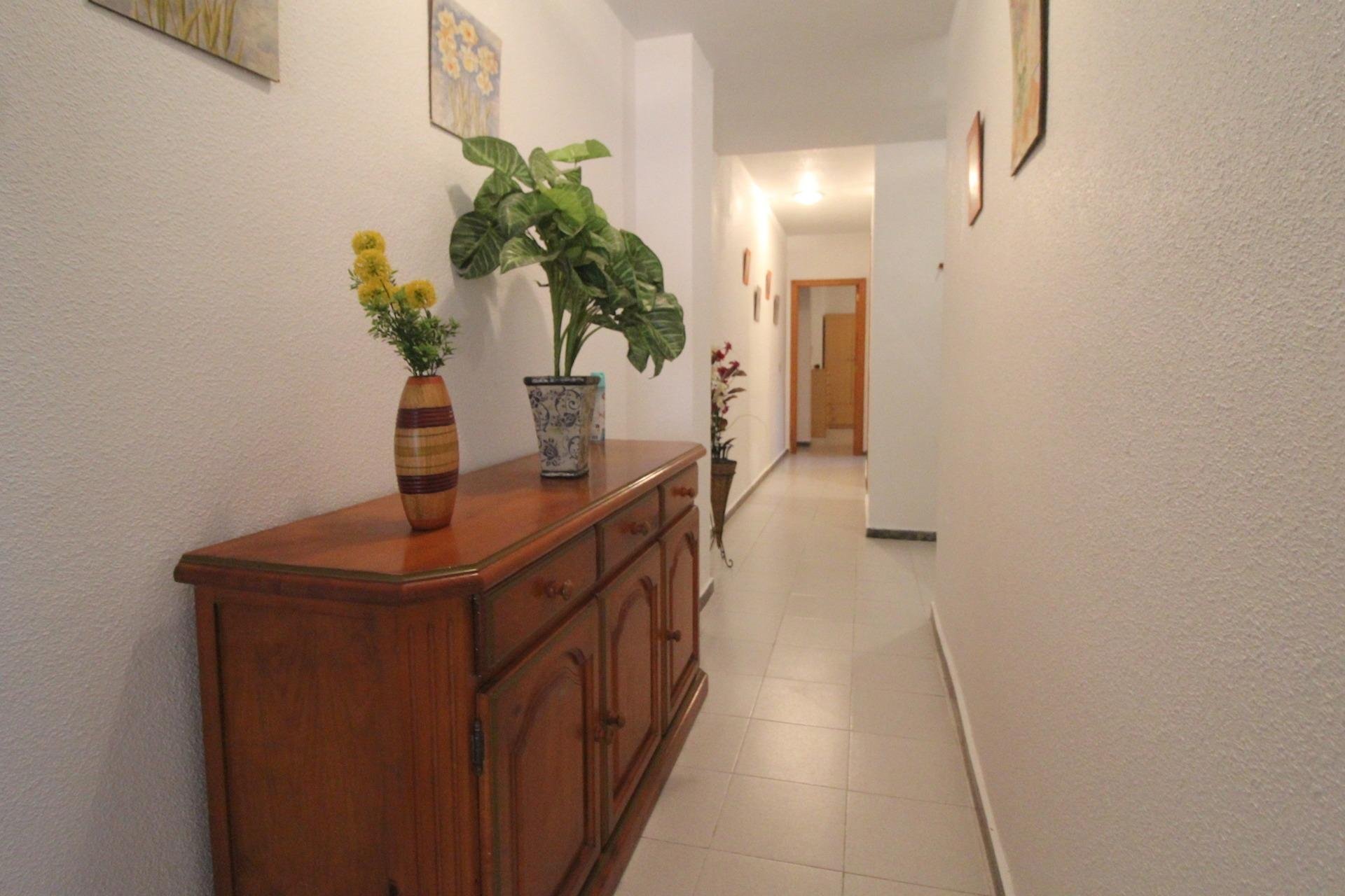 Resale - Apartamento - Torrevieja - Playa de los Locos