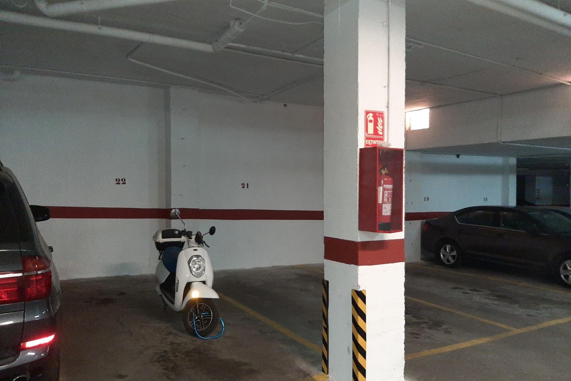 Resale - Apartamento - Torrevieja - Playa de los Locos