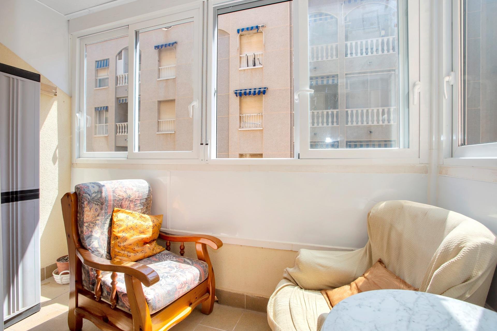 Resale - Apartamento - Torrevieja - Playa de los Locos