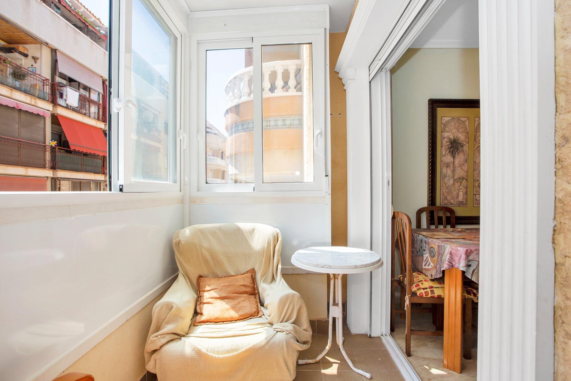 Resale - Apartamento - Torrevieja - Playa de los Locos