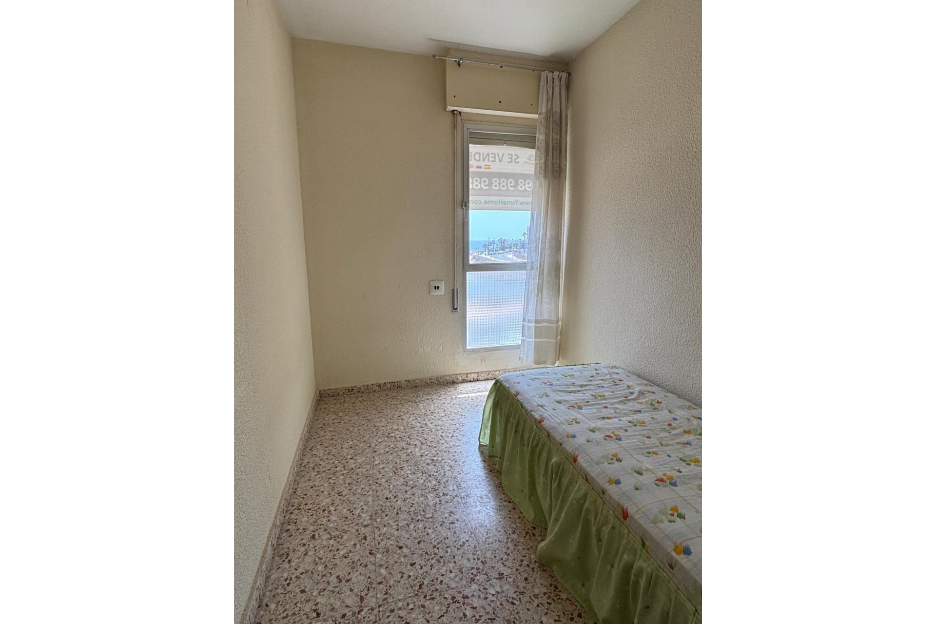 Resale - Apartamento - Torrevieja - Playa de los Locos