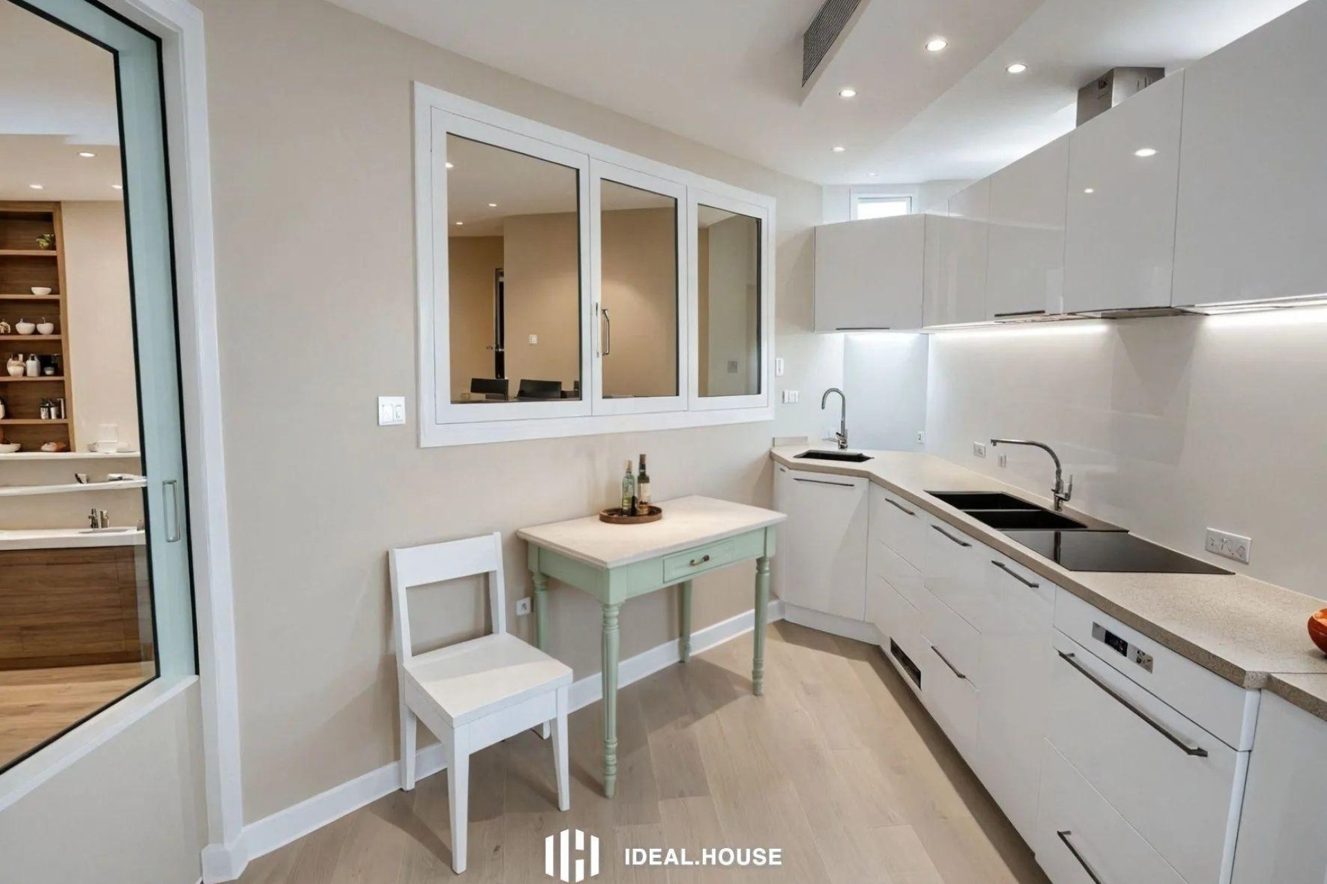 Resale - Apartamento - Torrevieja - Playa de los Locos