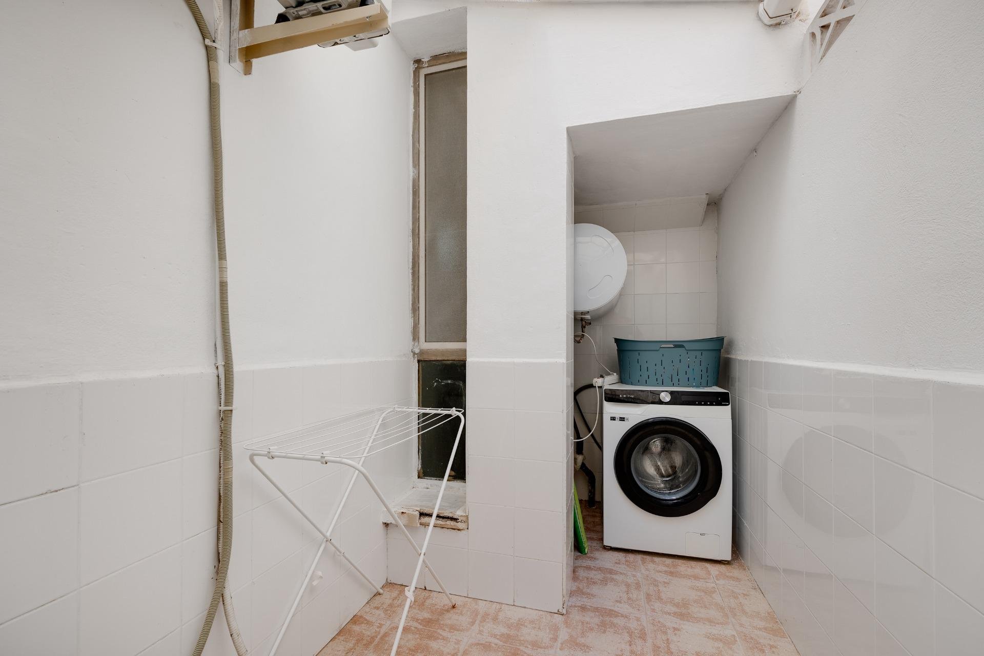 Resale - Apartamento - Torrevieja - Playa de los Locos