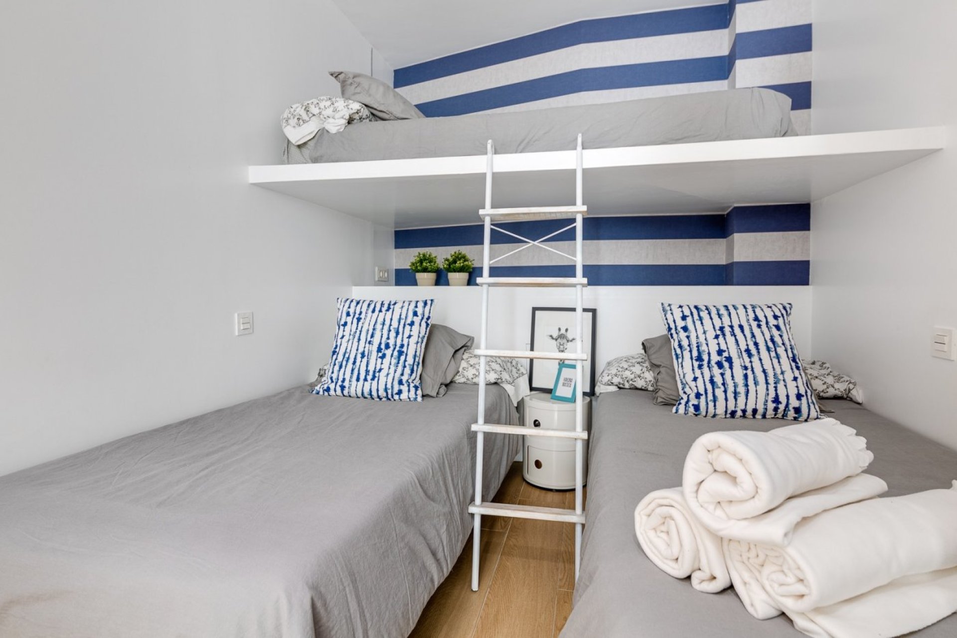 Resale - Apartamento - Torrevieja - Playa de los Locos