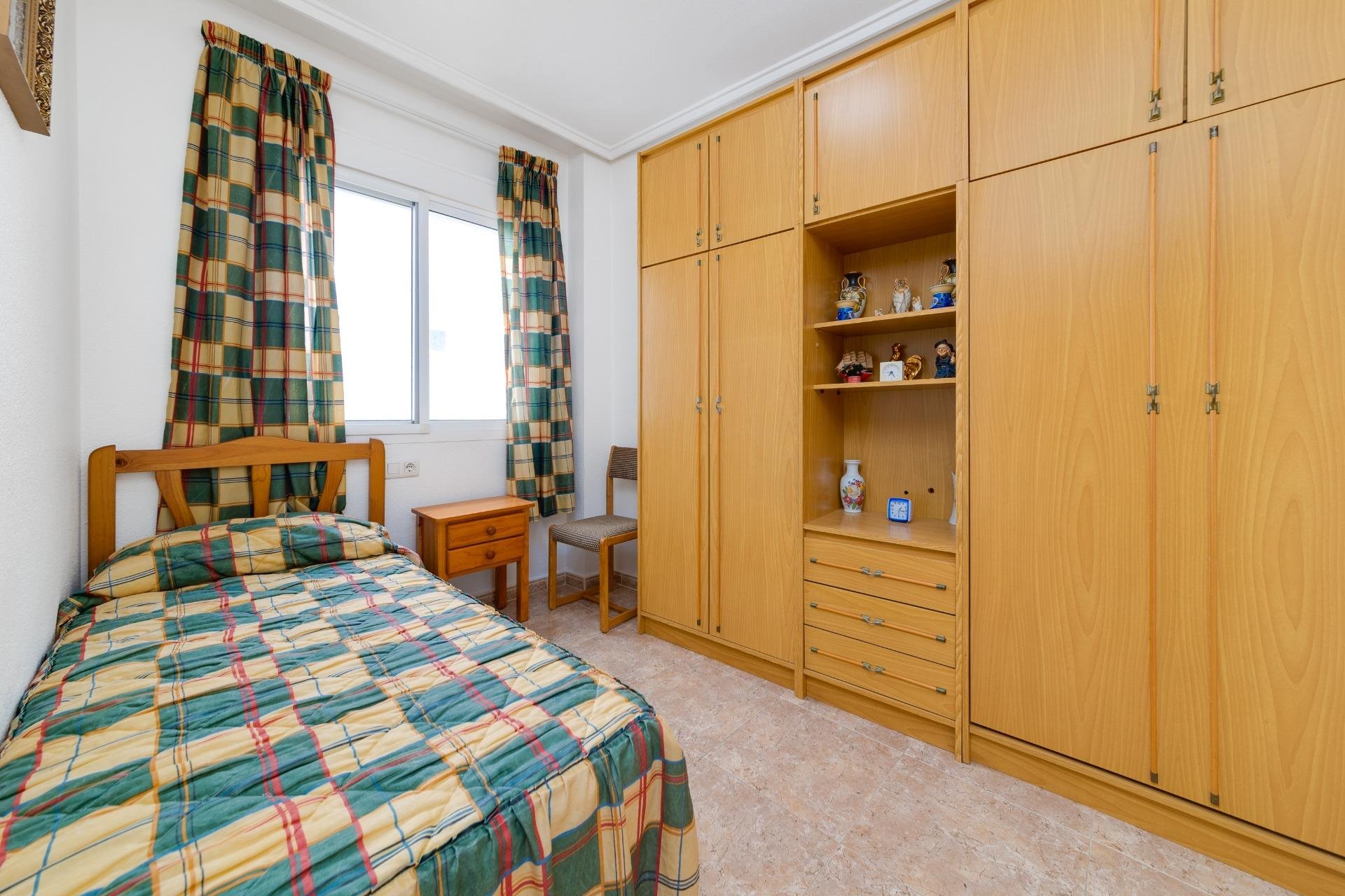 Resale - Apartamento - Torrevieja - Playa de los Locos