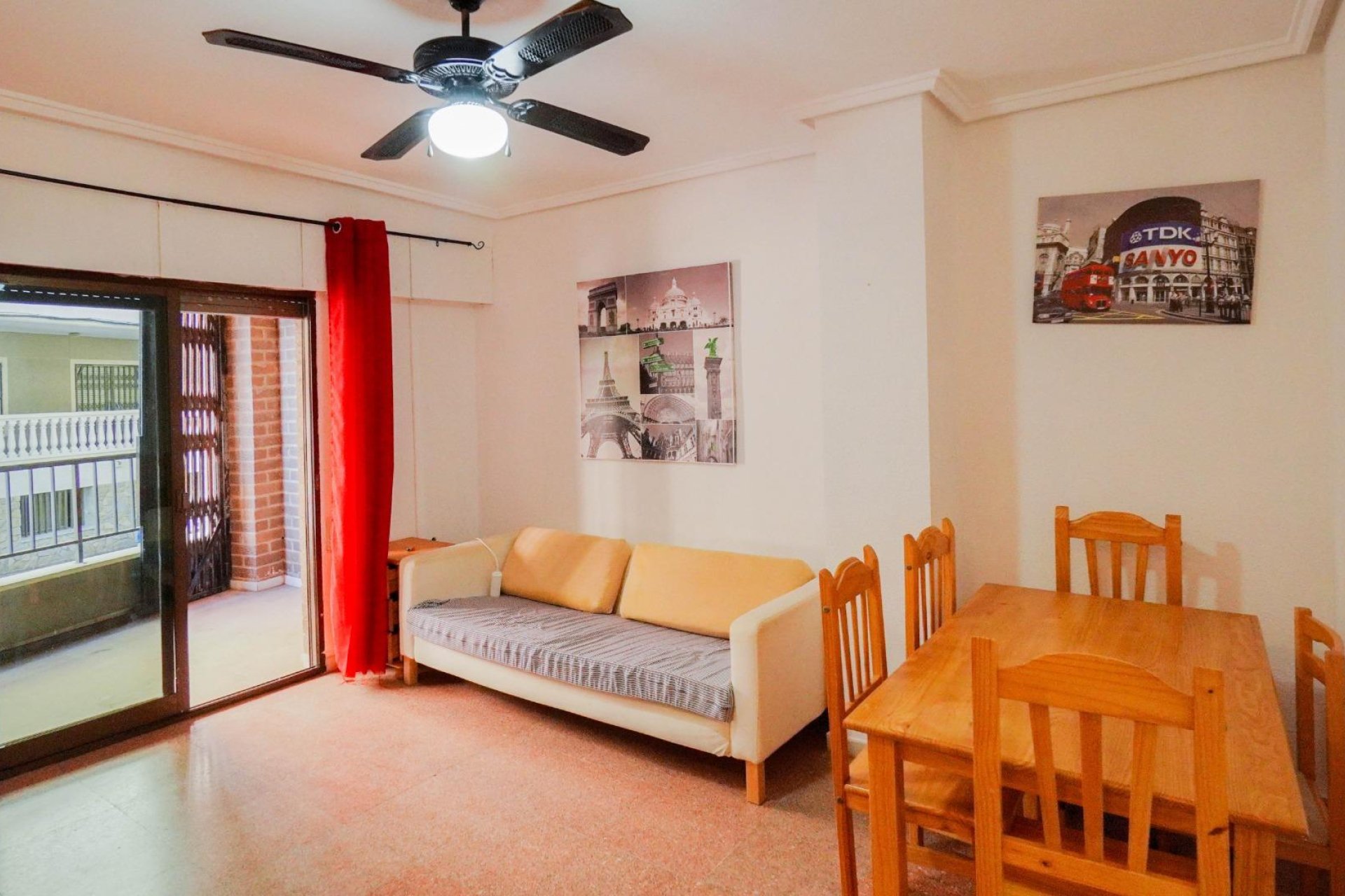 Resale - Apartamento - Torrevieja - Playa de los Locos