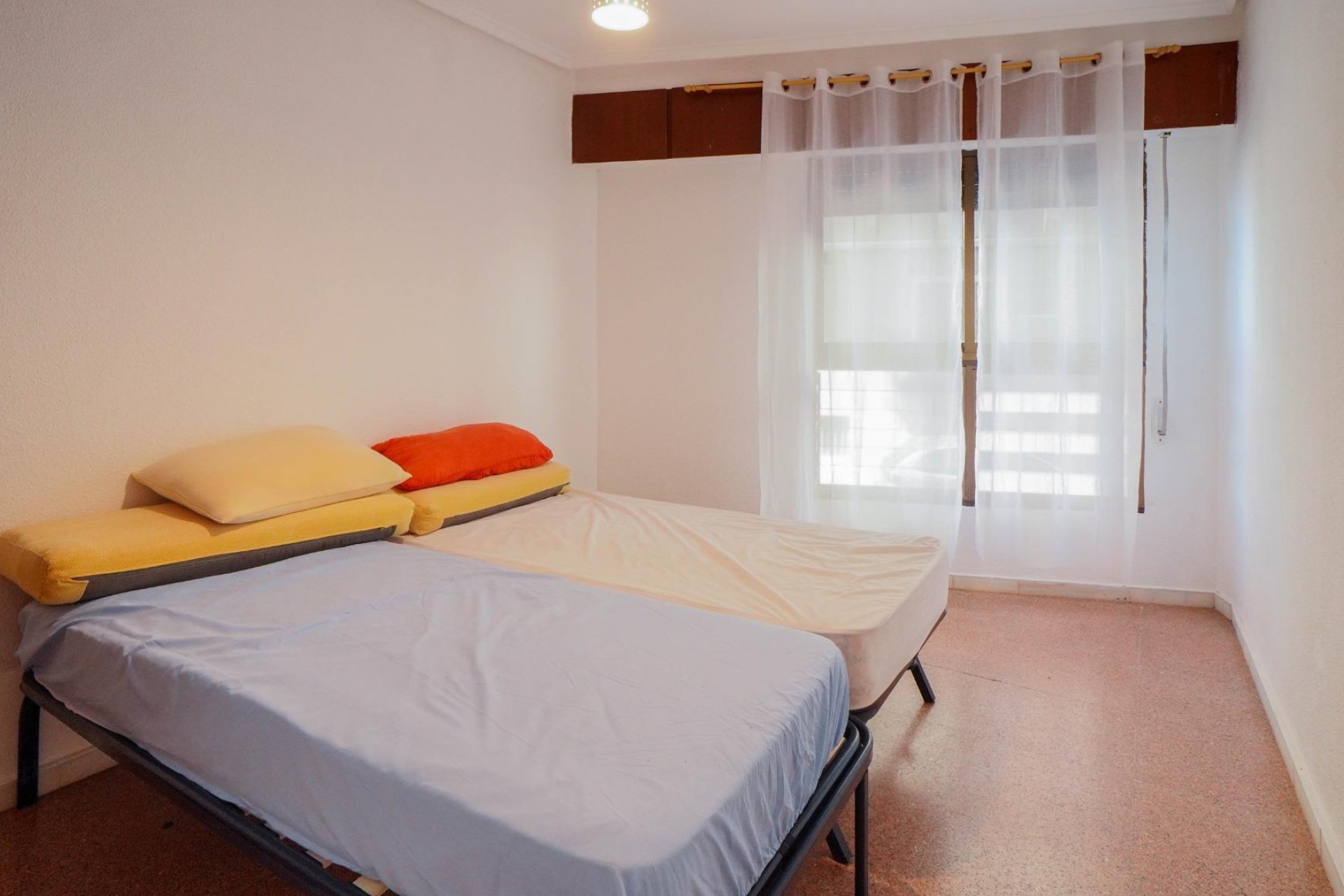 Resale - Apartamento - Torrevieja - Playa de los Locos