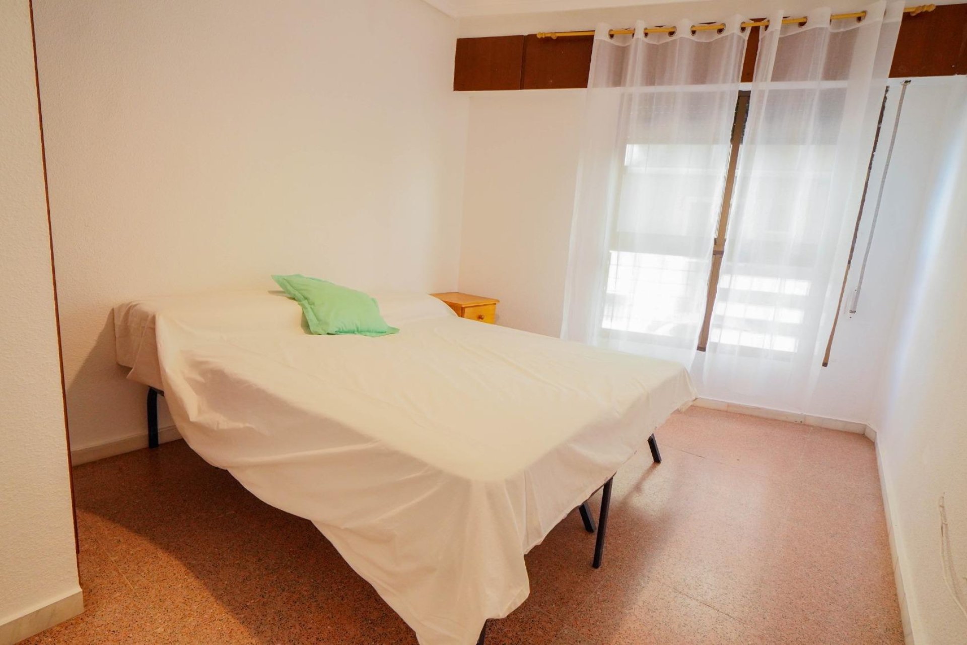 Resale - Apartamento - Torrevieja - Playa de los Locos