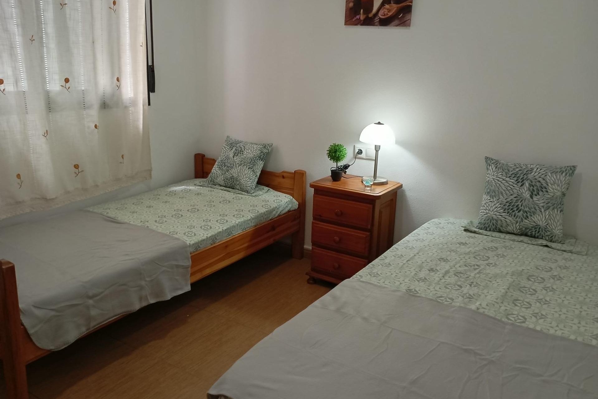 Resale - Apartamento - Torrevieja - Playa de los Locos