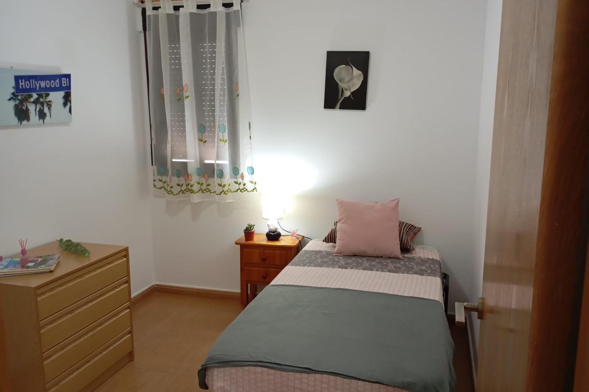 Resale - Apartamento - Torrevieja - Playa de los Locos