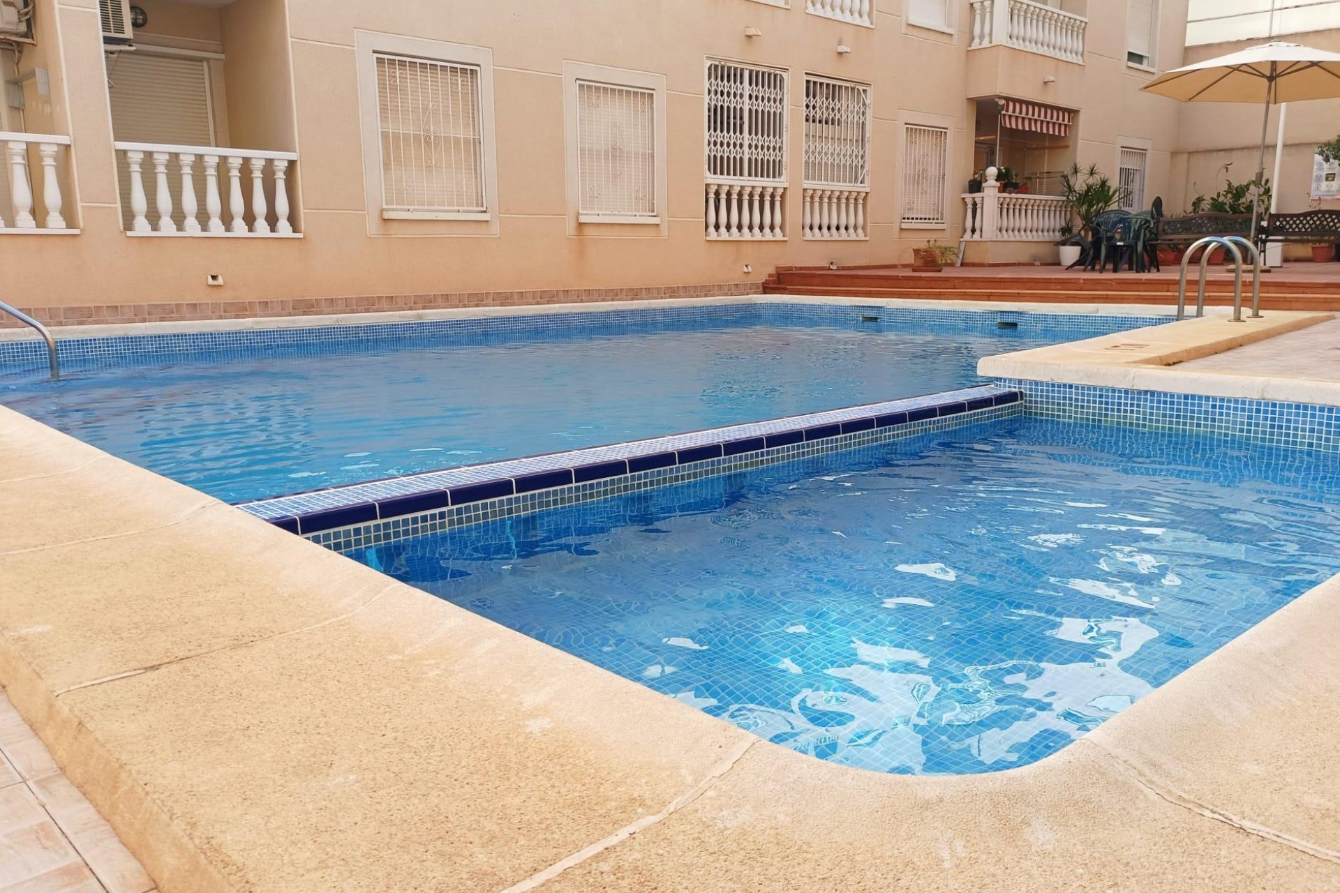 Resale - Apartamento - Torrevieja - Playa de los Locos