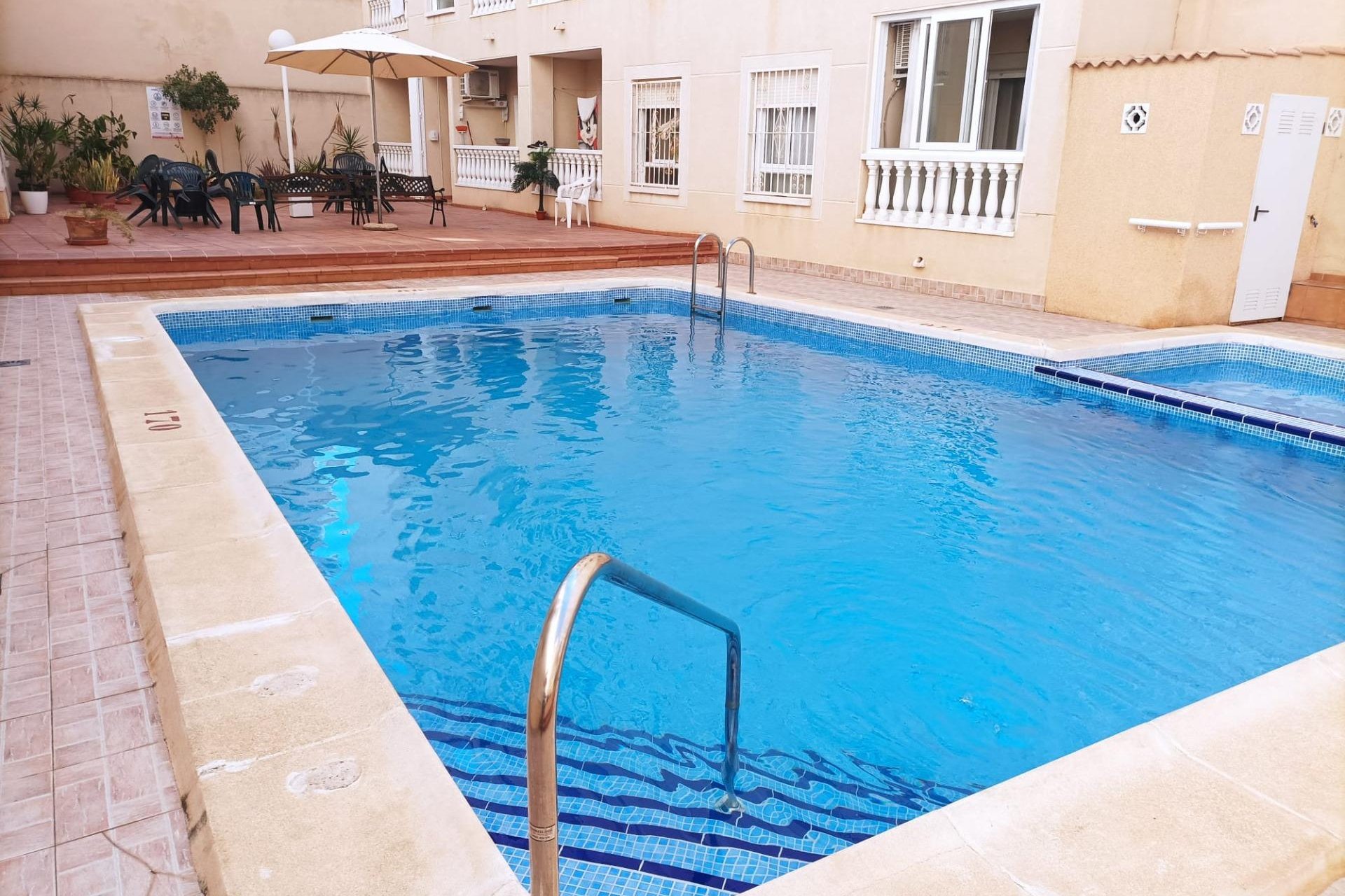 Resale - Apartamento - Torrevieja - Playa de los Locos