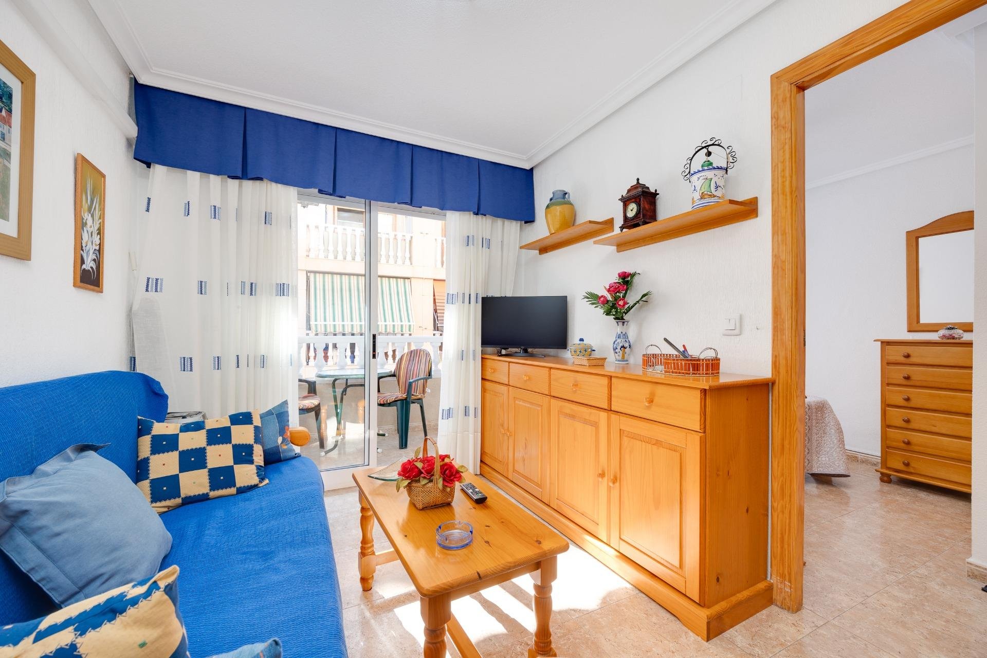 Resale - Apartamento - Torrevieja - Playa de los Locos