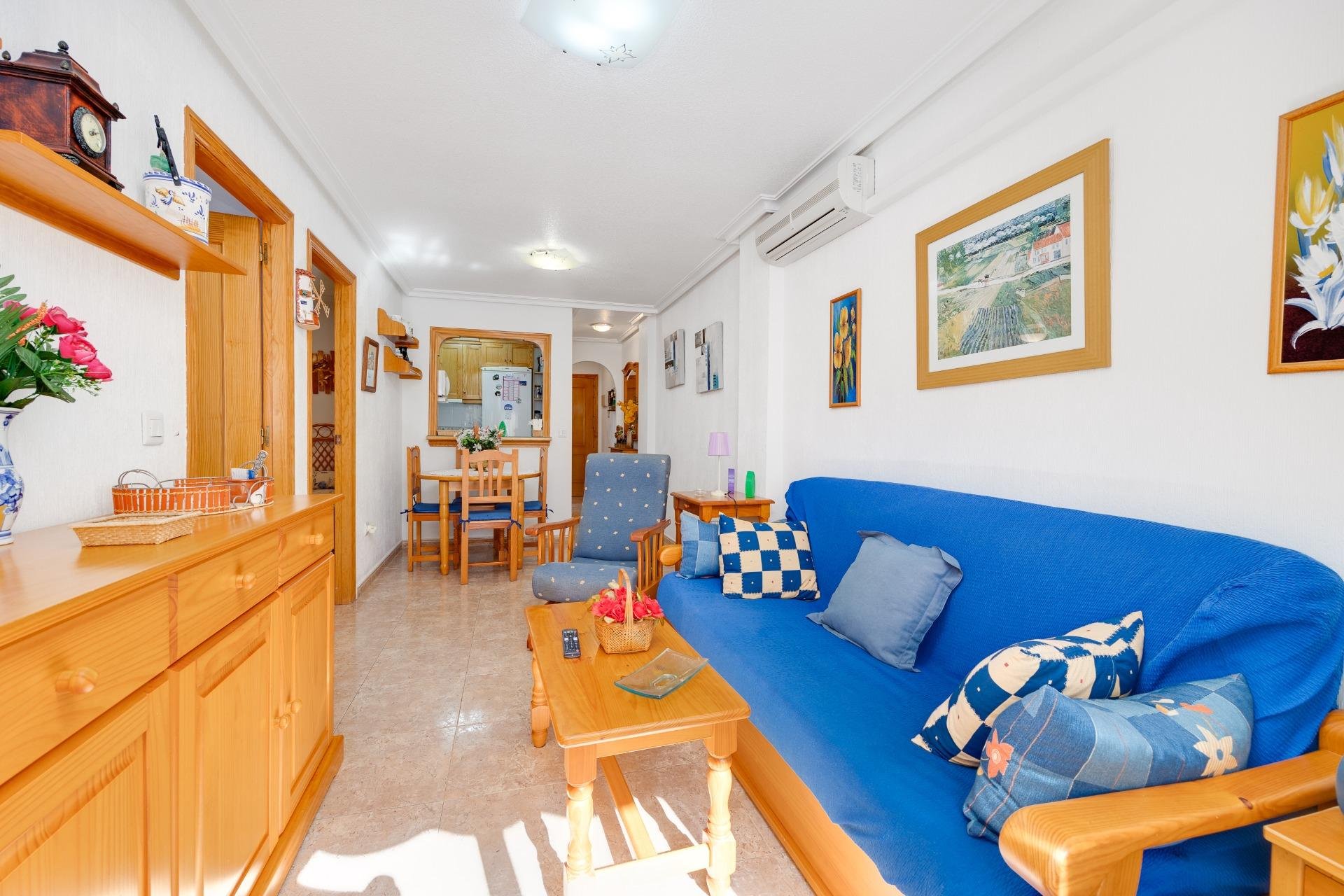 Resale - Apartamento - Torrevieja - Playa de los Locos