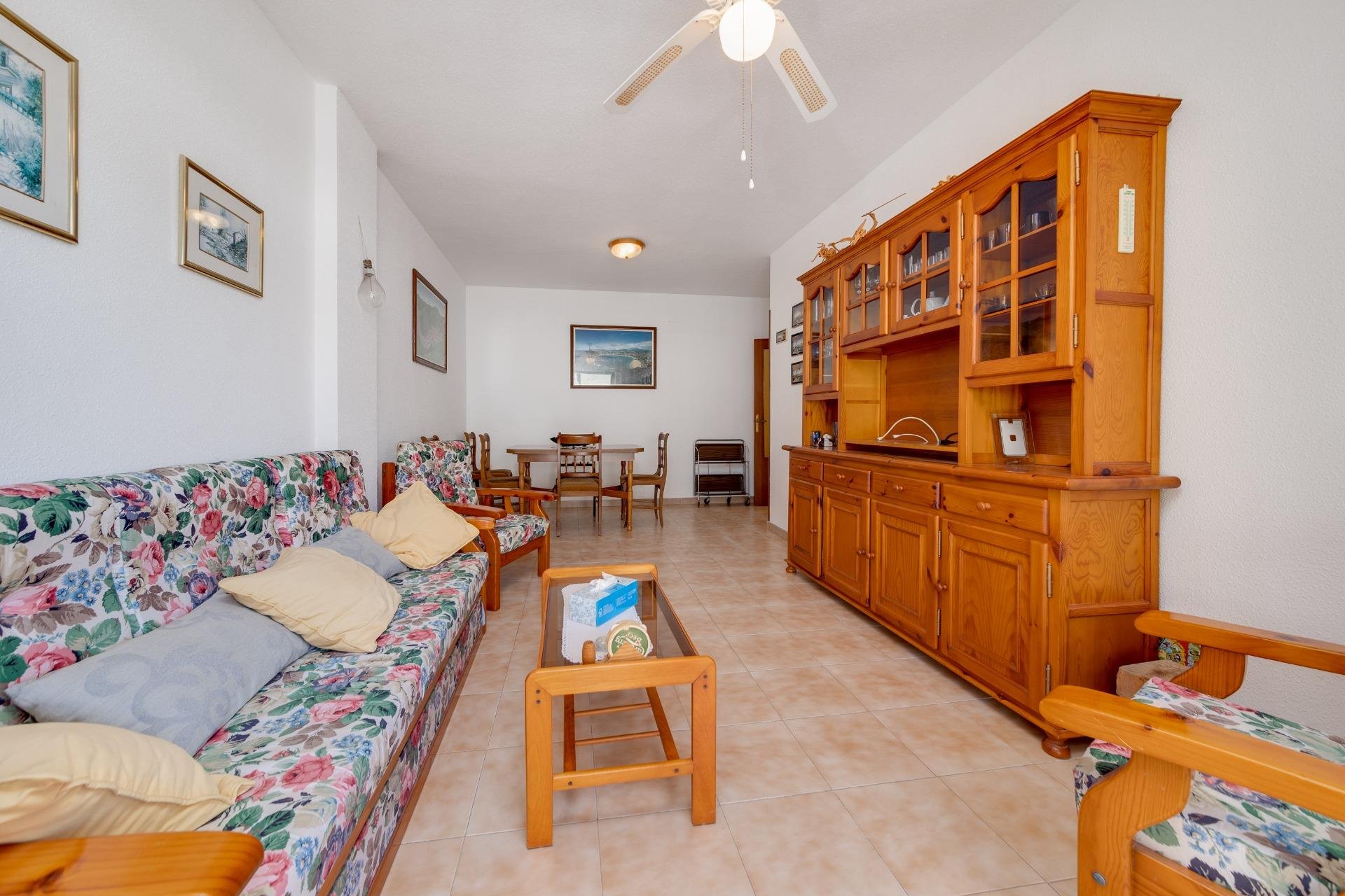 Resale - Apartamento - Torrevieja - Playa de los Locos