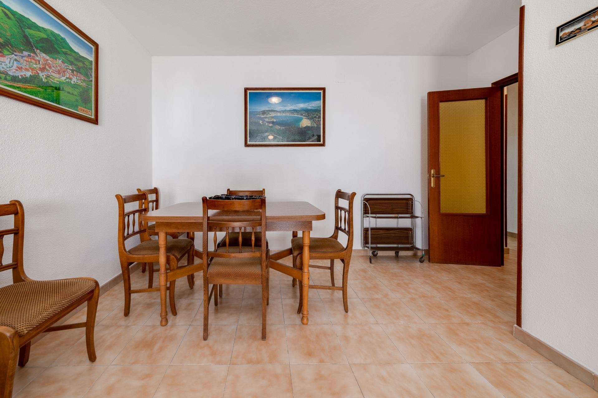 Resale - Apartamento - Torrevieja - Playa de los Locos