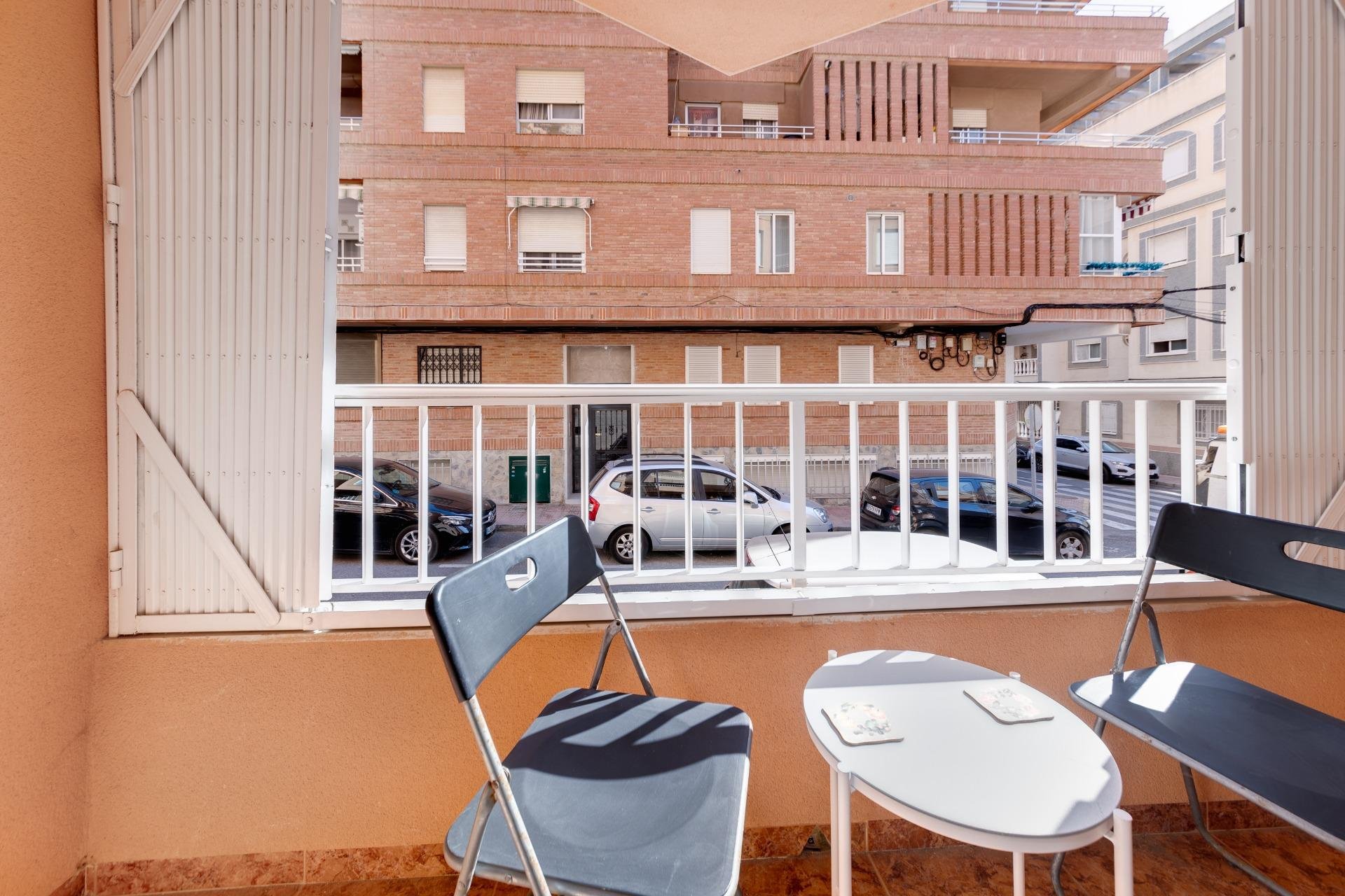 Resale - Apartamento - Torrevieja - Playa de los Locos