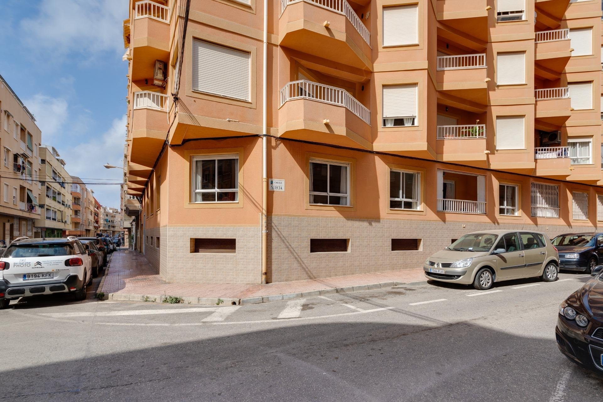 Resale - Apartamento - Torrevieja - Playa de los Locos