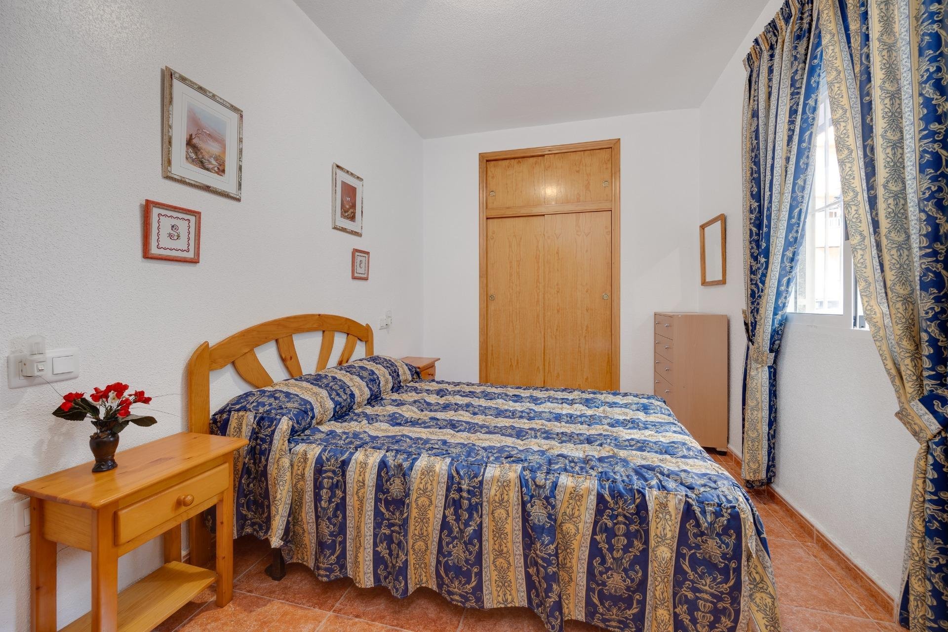 Resale - Apartamento - Torrevieja - Playa de los Locos