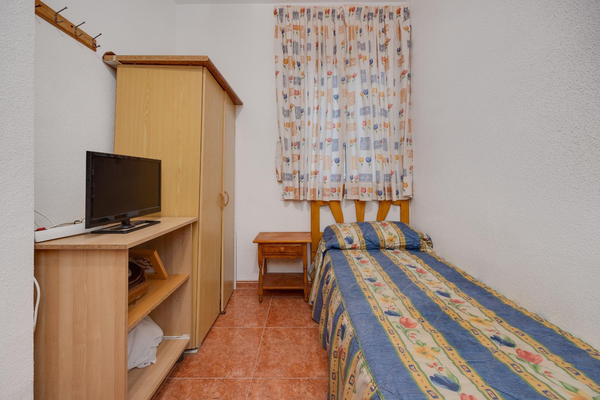 Resale - Apartamento - Torrevieja - Playa de los Locos