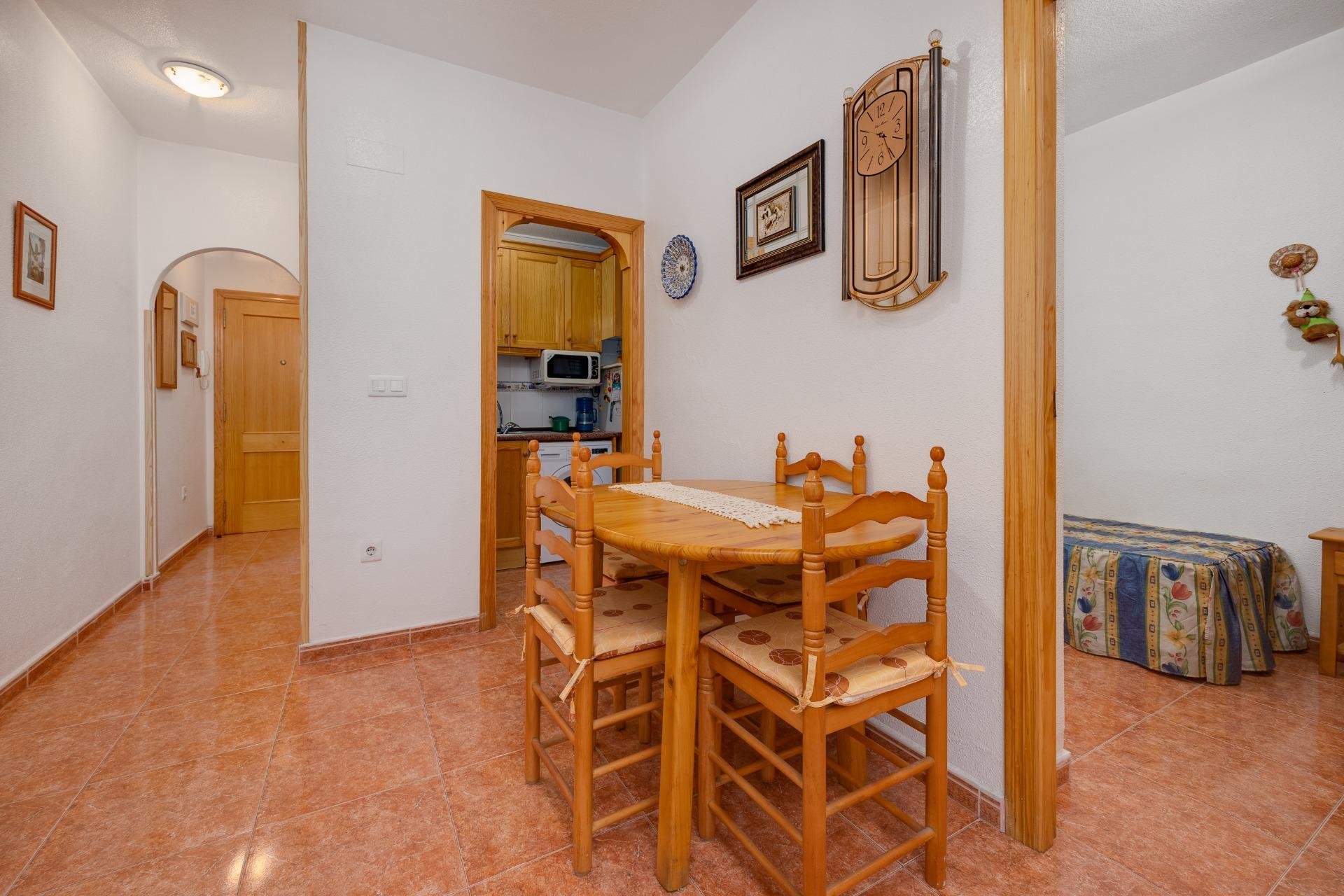 Resale - Apartamento - Torrevieja - Playa de los Locos