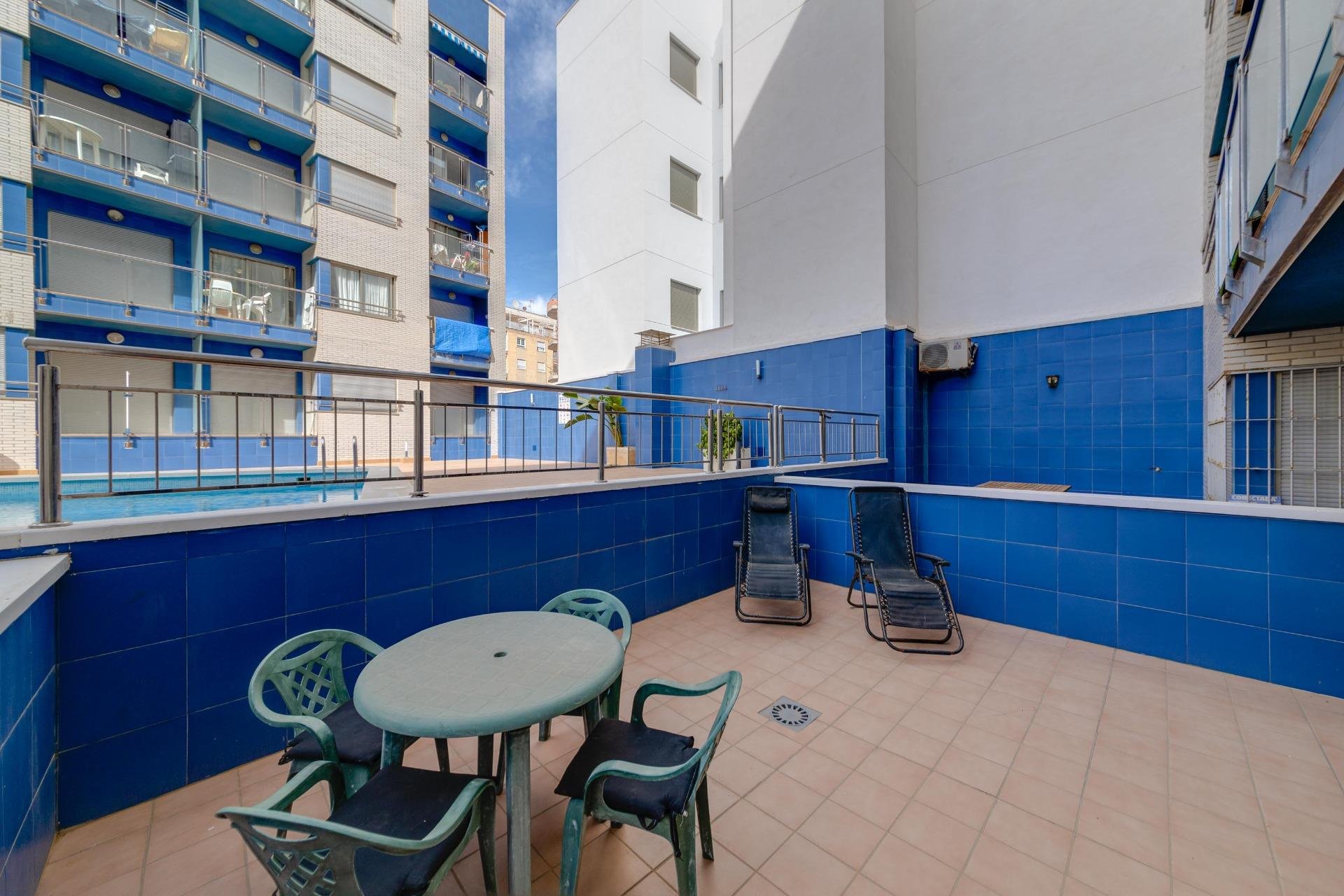 Resale - Apartamento - Torrevieja - Playa de los Locos