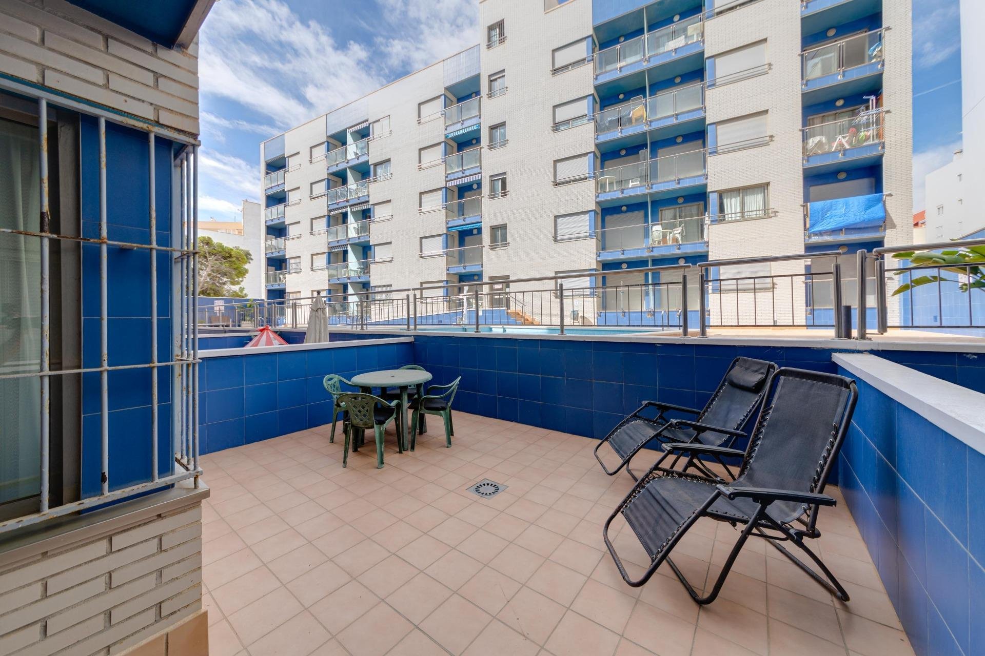 Resale - Apartamento - Torrevieja - Playa de los Locos