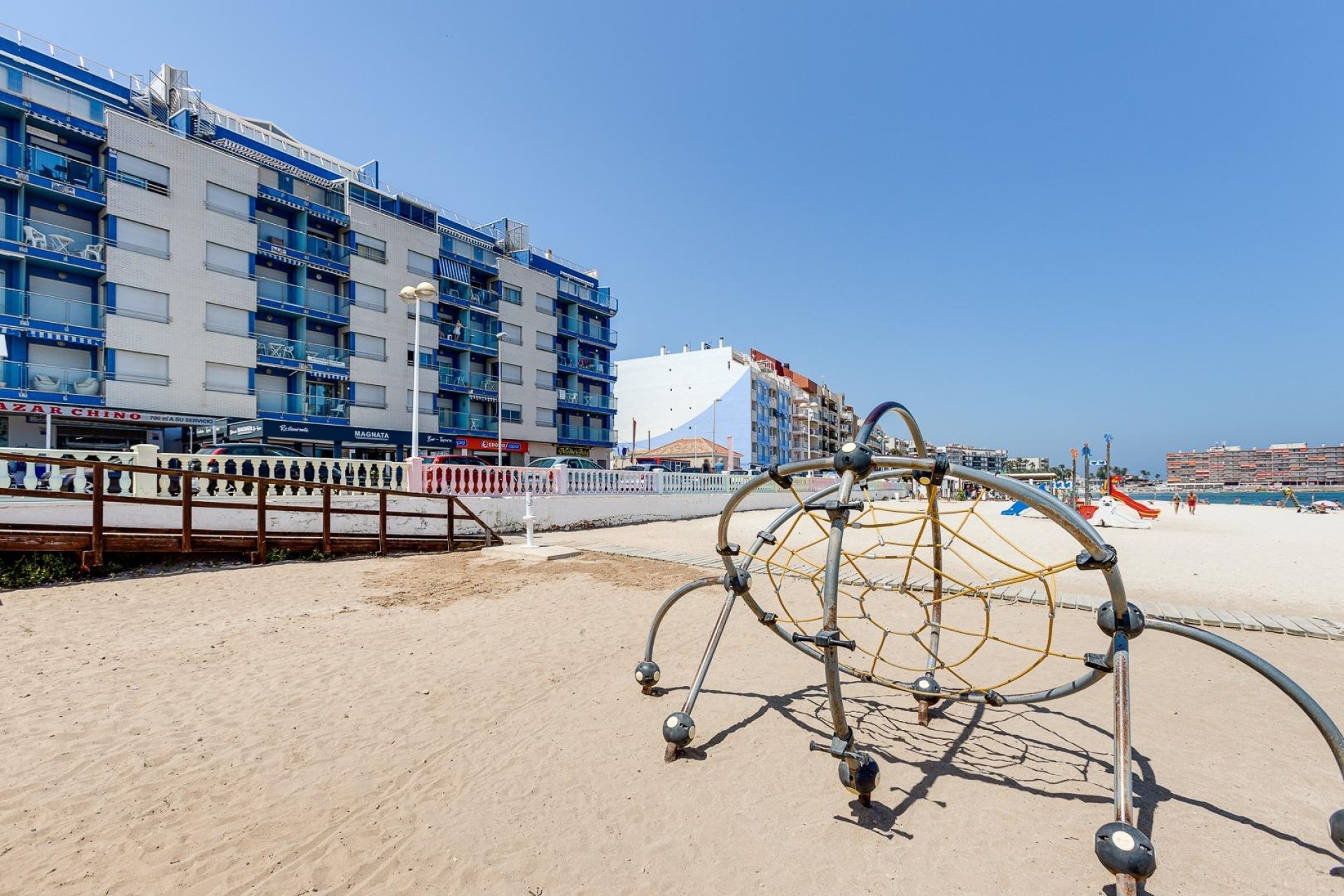 Resale - Apartamento - Torrevieja - Playa de los Locos