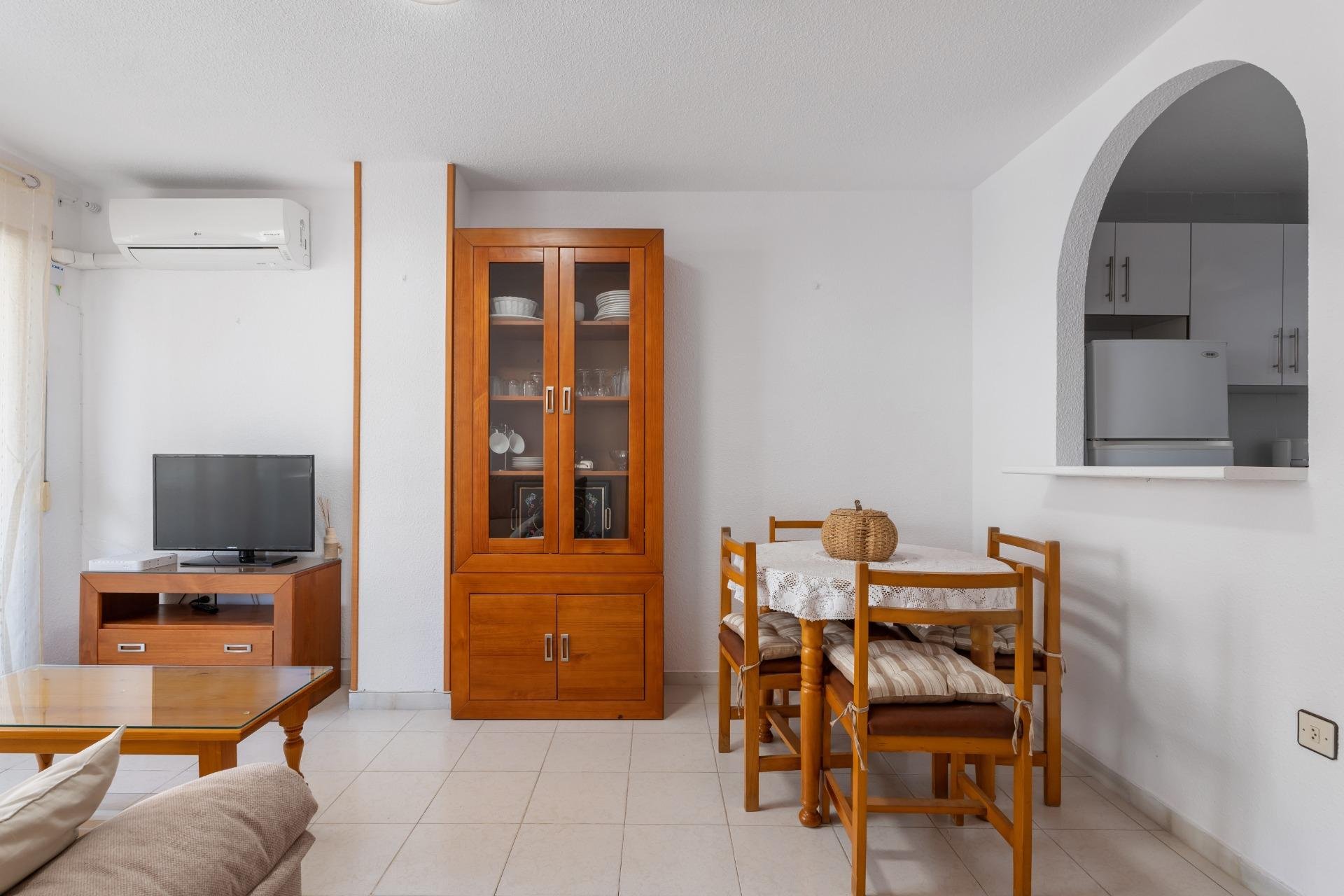 Resale - Apartamento - Torrevieja - Playa de los Locos