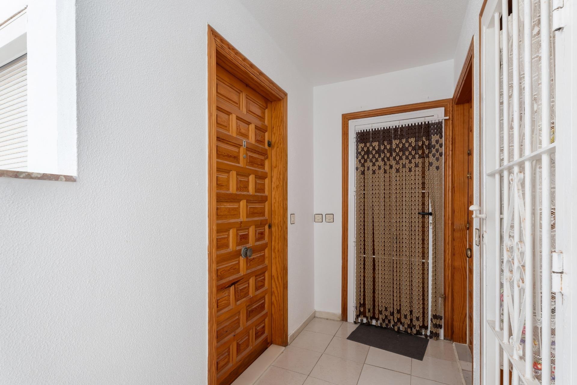 Resale - Apartamento - Torrevieja - Playa de los Locos