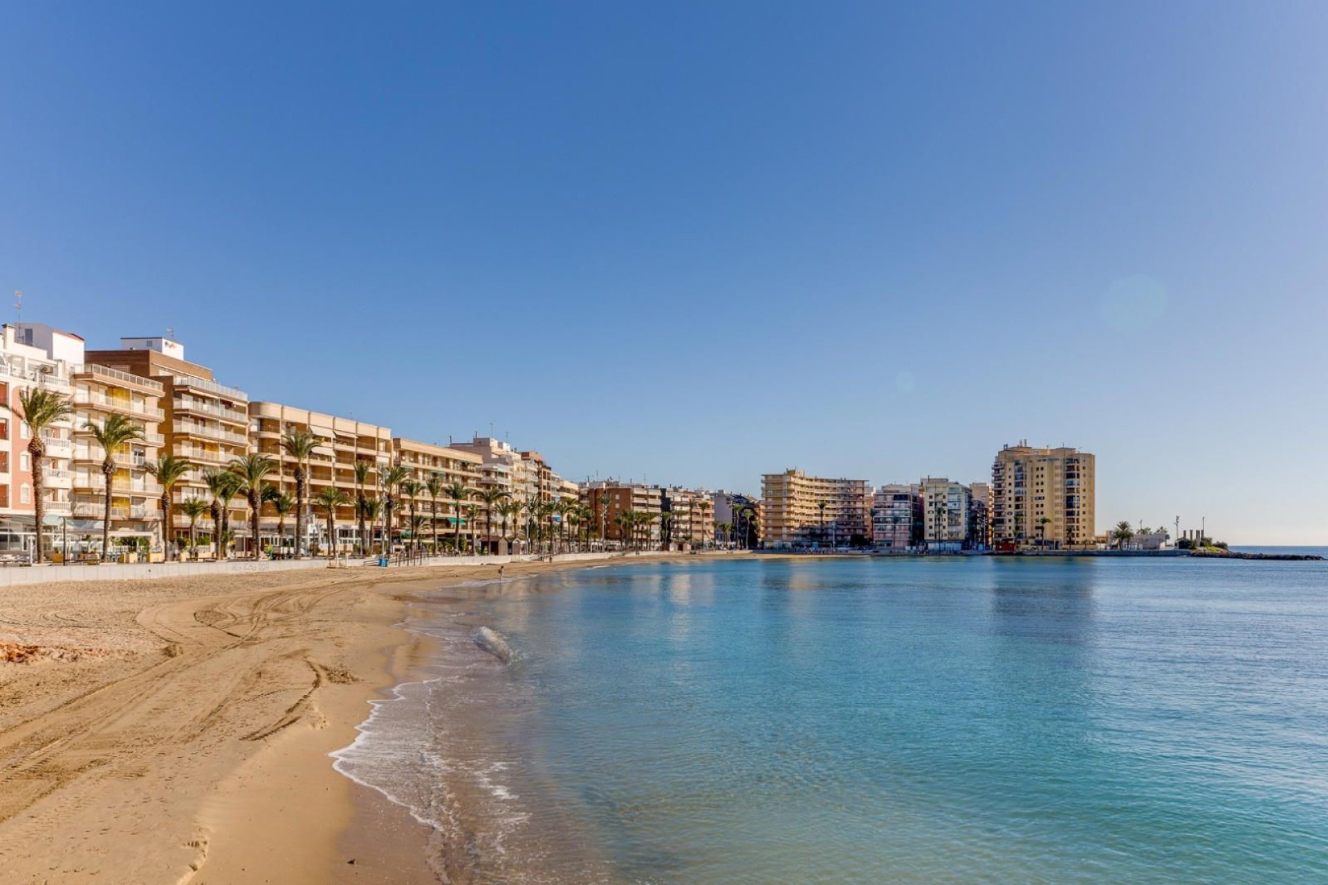 Resale - Apartamento - Torrevieja - Playa de los Locos