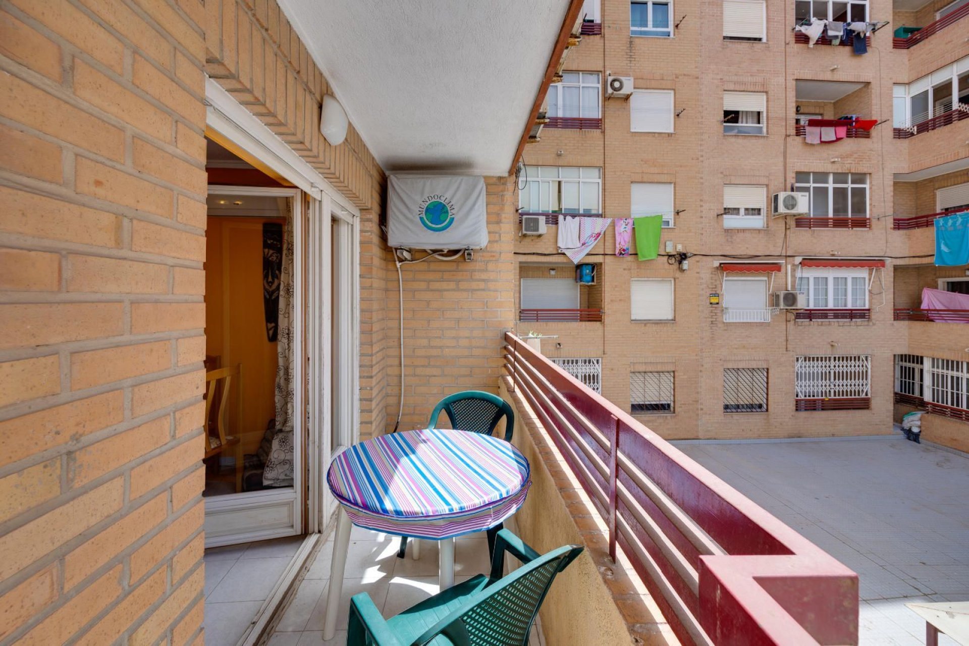 Resale - Apartamento - Torrevieja - Playa de los Locos