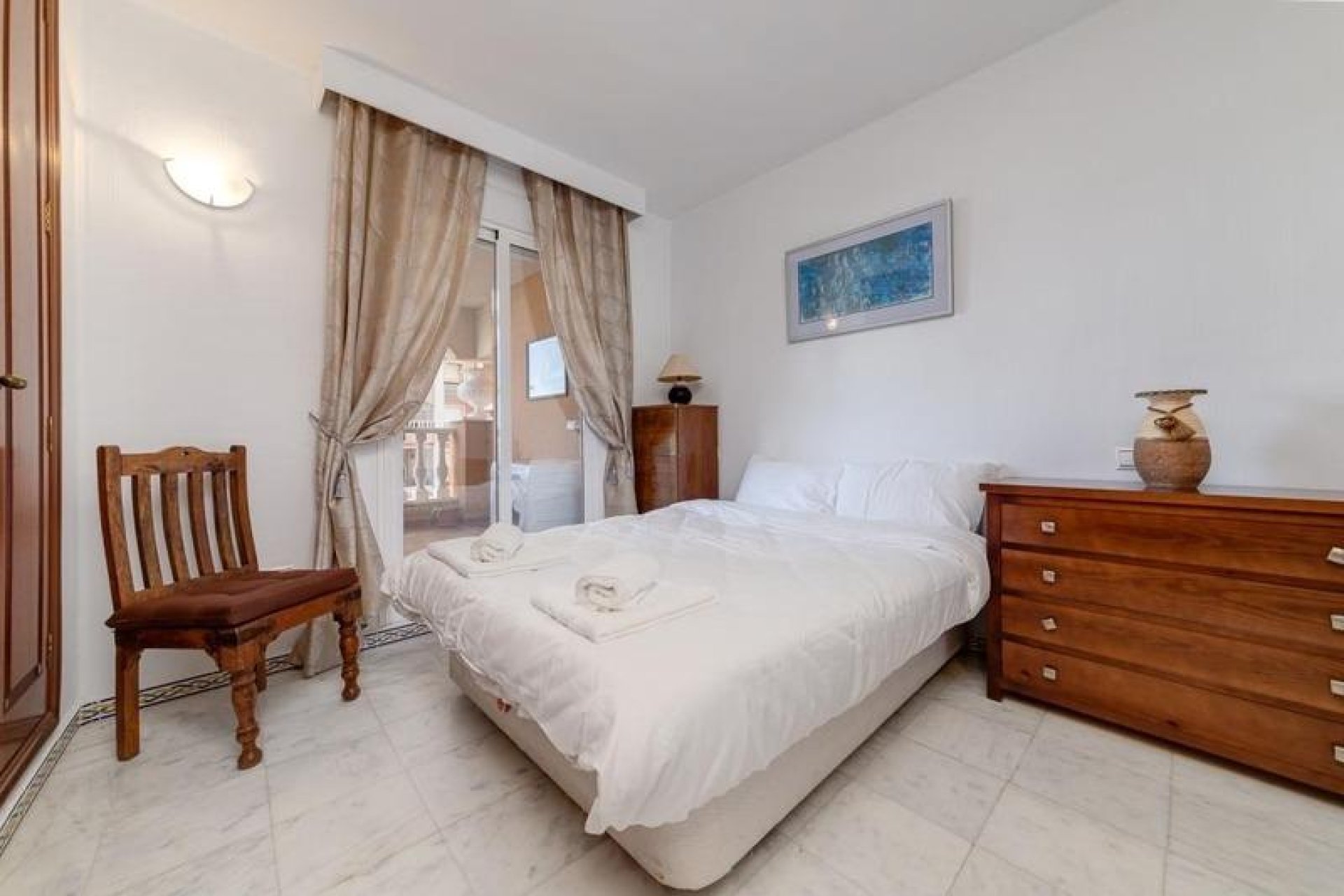 Resale - Apartamento - Torrevieja - Playa de los Locos