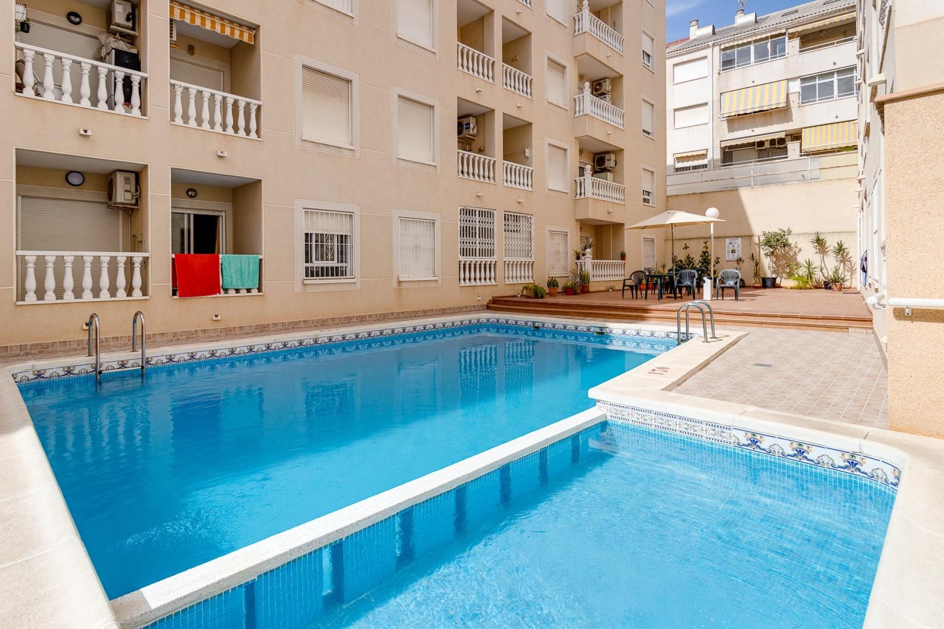 Resale - Apartamento - Torrevieja - Playa de los Locos