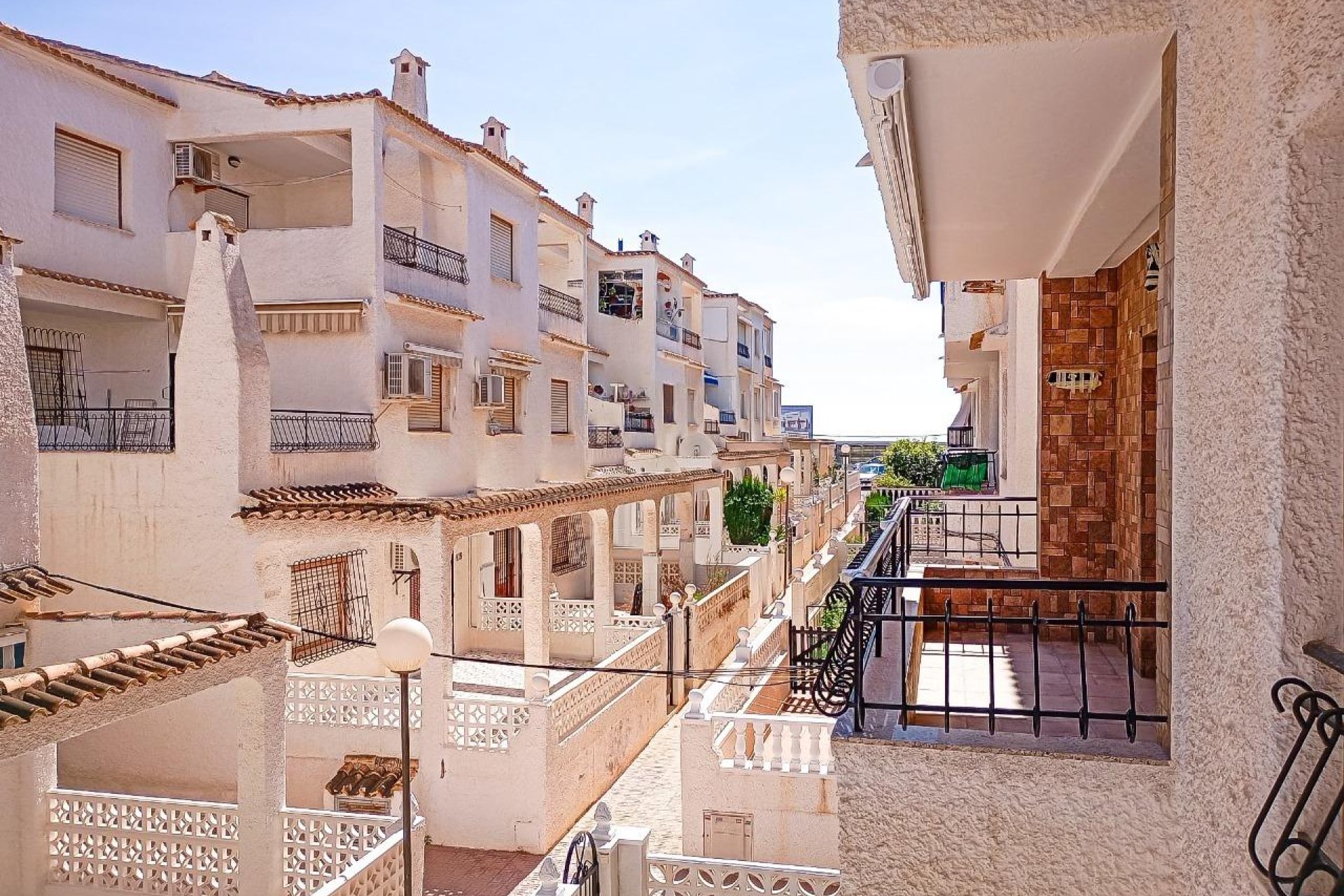 Resale - Apartamento - Torrevieja - Playa de los Naufragos