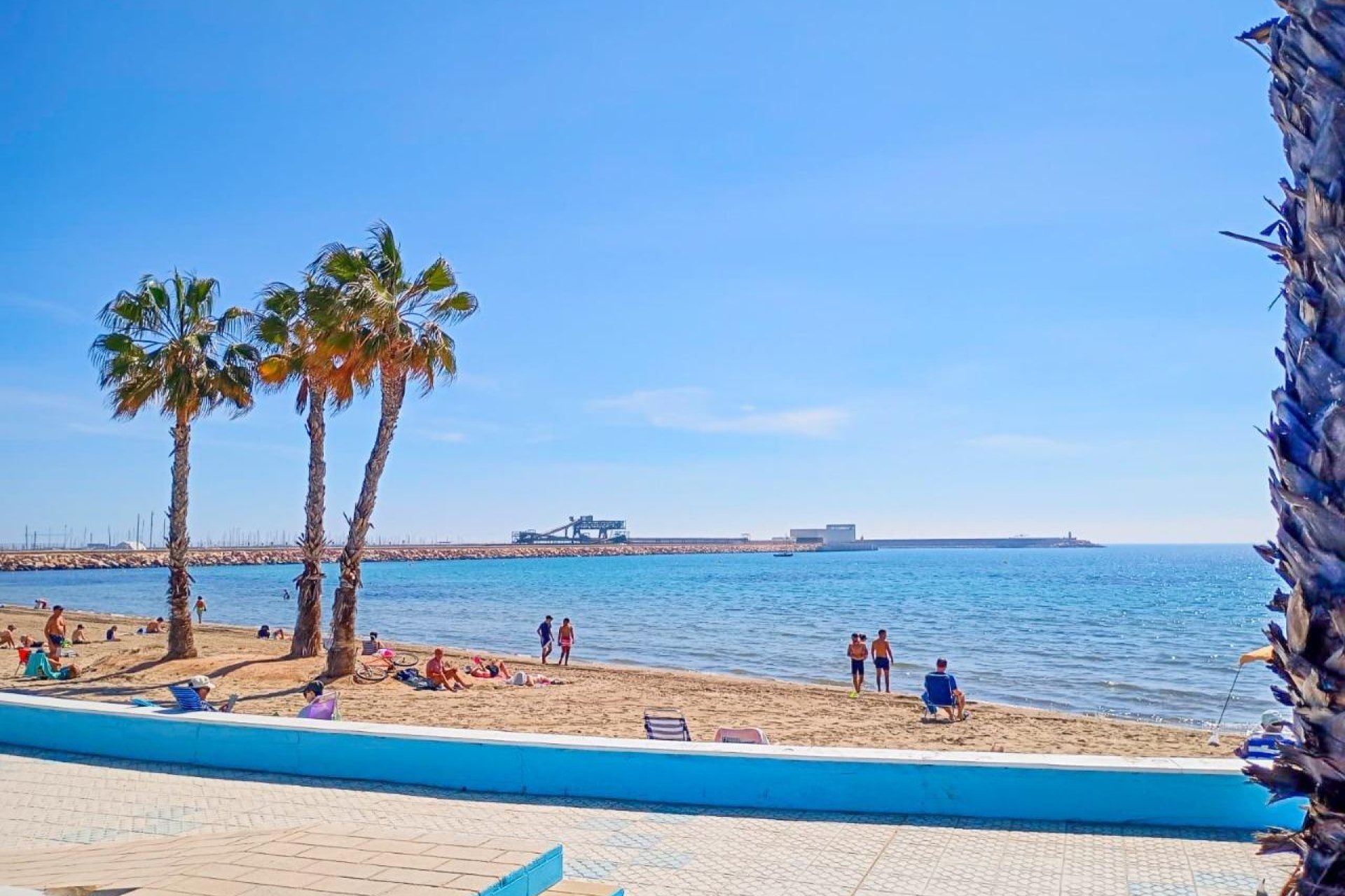 Resale - Apartamento - Torrevieja - Playa de los Naufragos