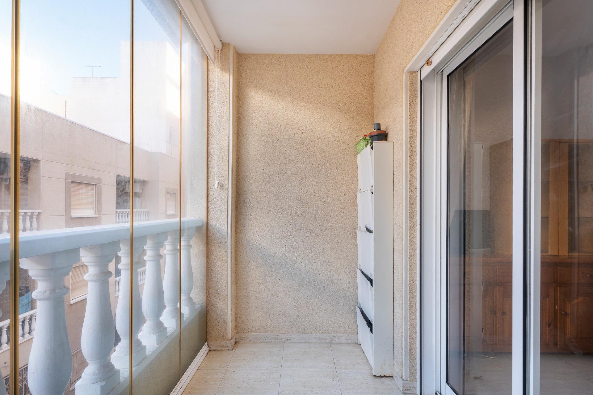 Resale - Apartamento - Torrevieja - Playa del Cura