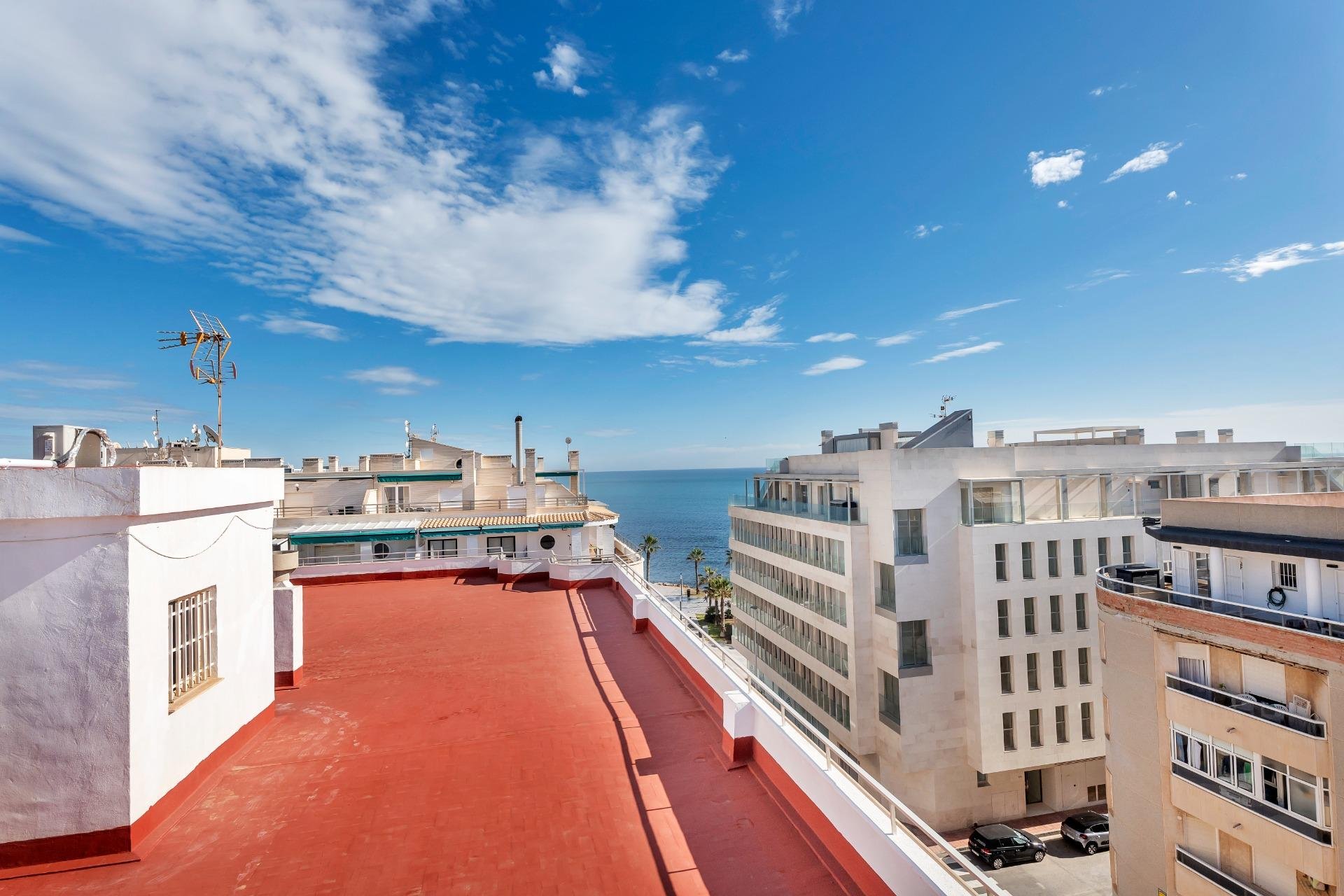 Resale - Apartamento - Torrevieja - Playa del Cura