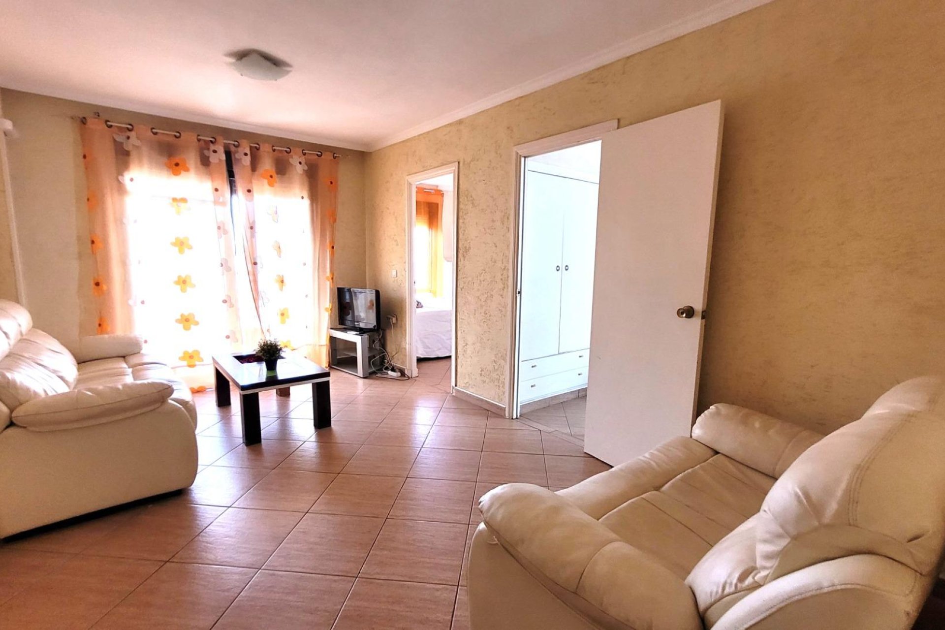 Resale - Apartamento - Torrevieja - Playa del Cura