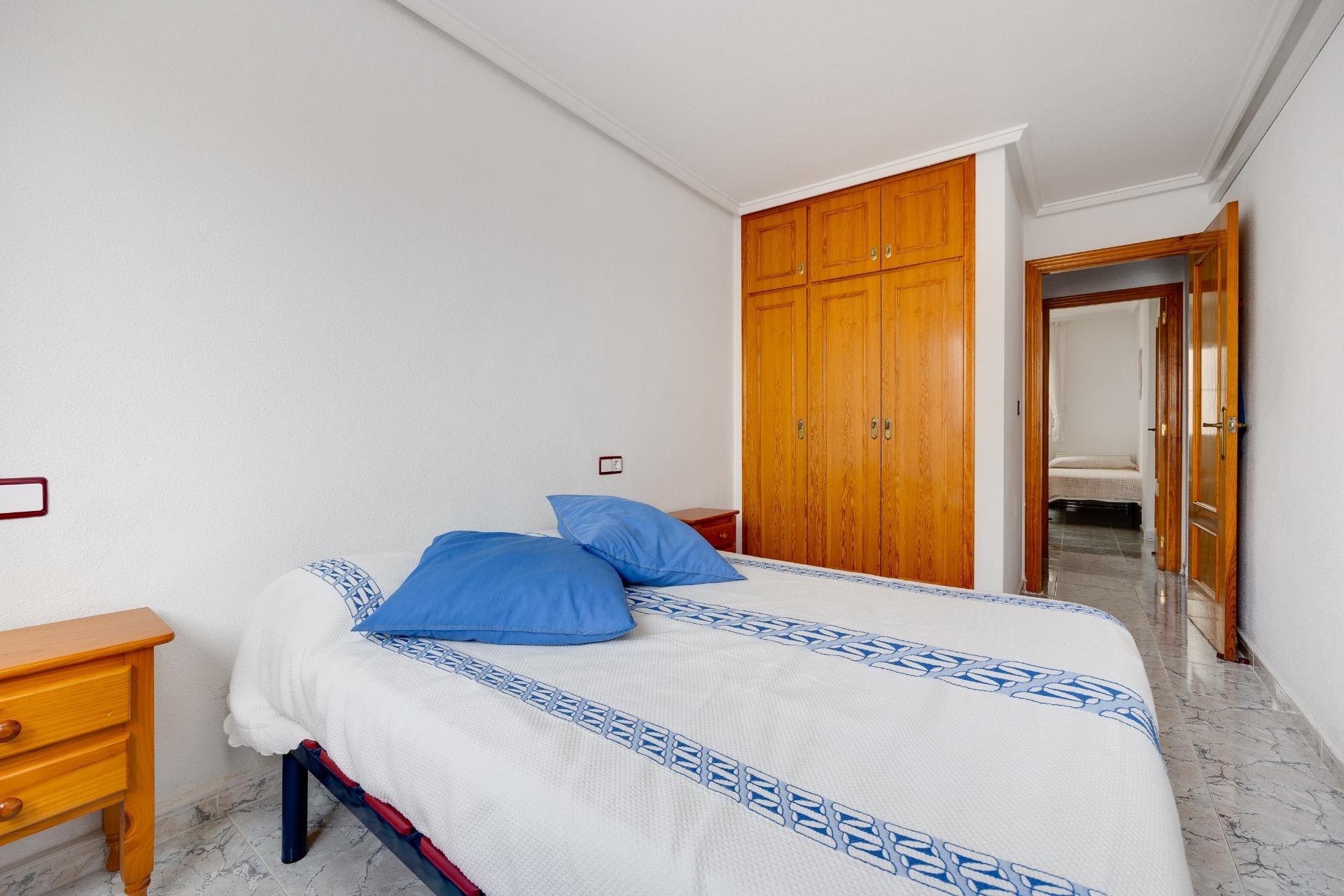 Resale - Apartamento - Torrevieja - Playa del Cura